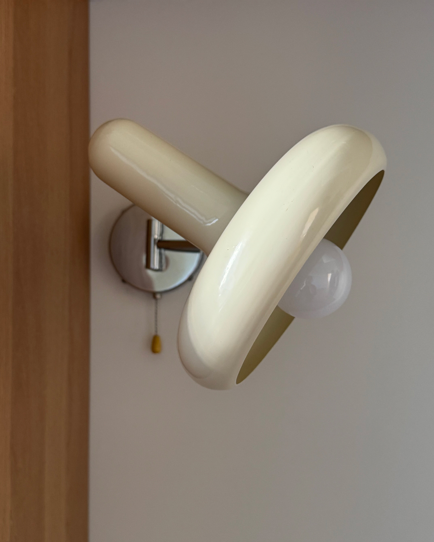 Huddle Swing Wall Lamp