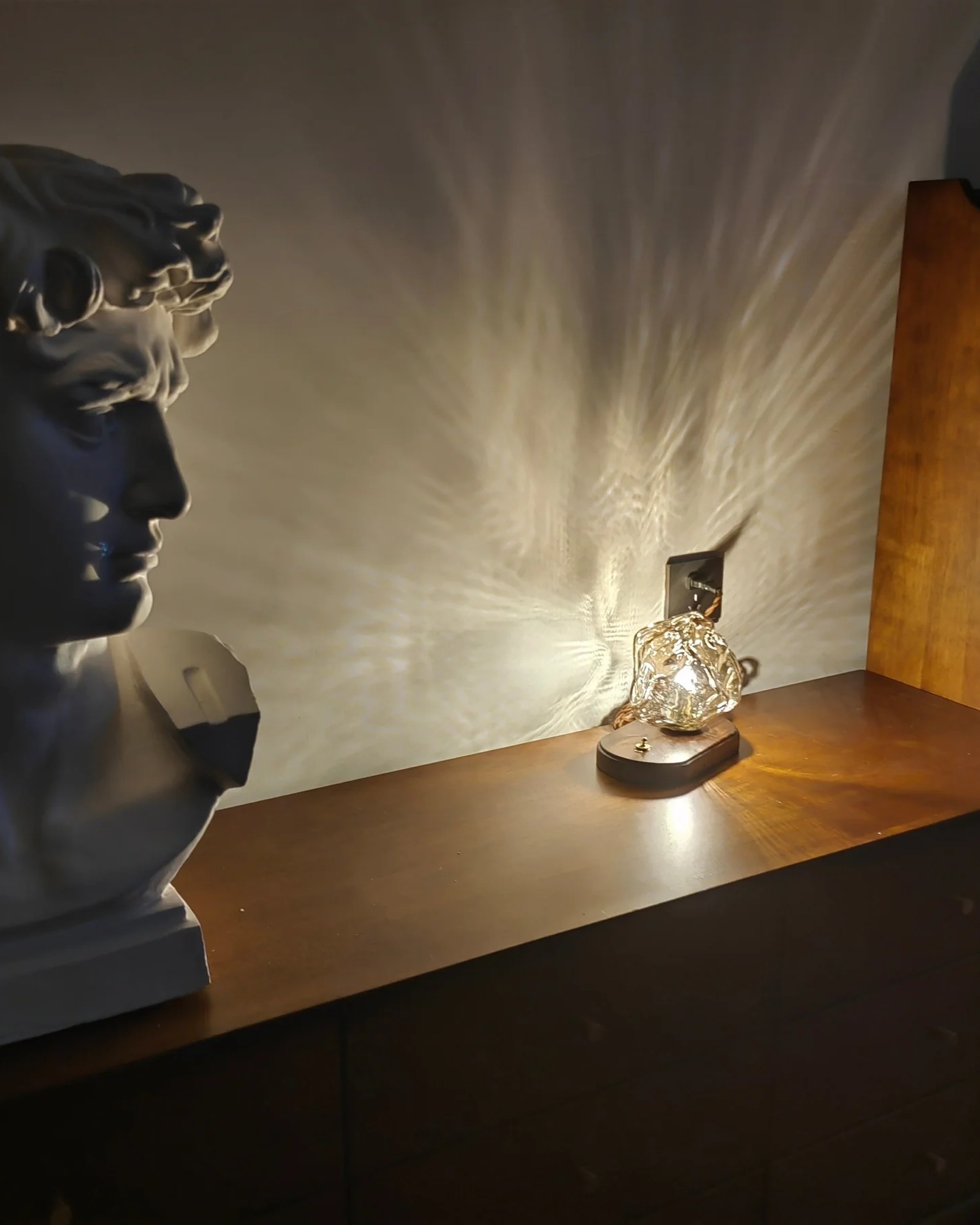 Ice Stone Glass Table Lamp