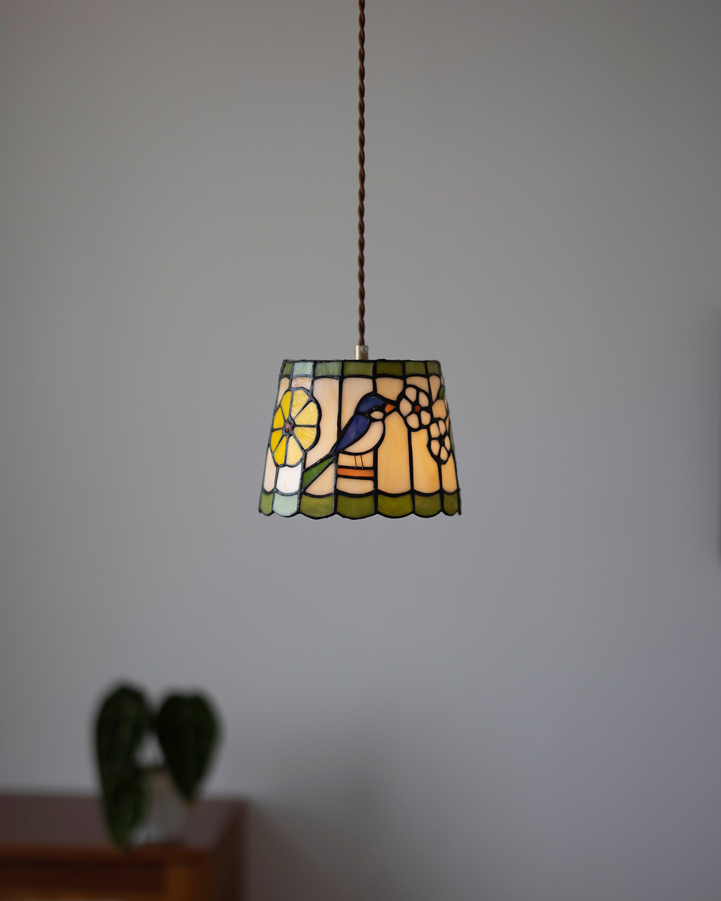 Kachō Stained Glass Pendant Light