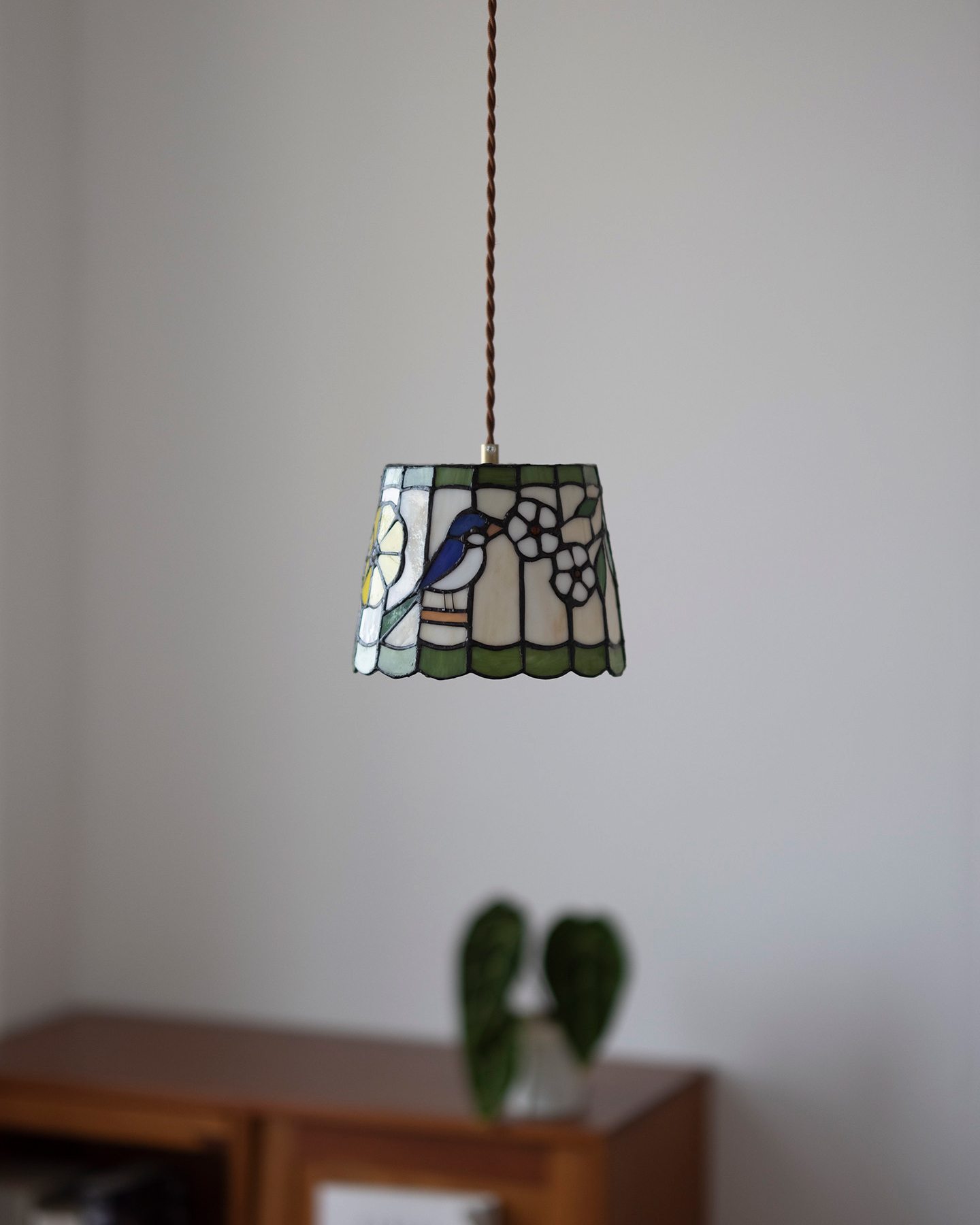 Kachō Stained Glass Pendant Light