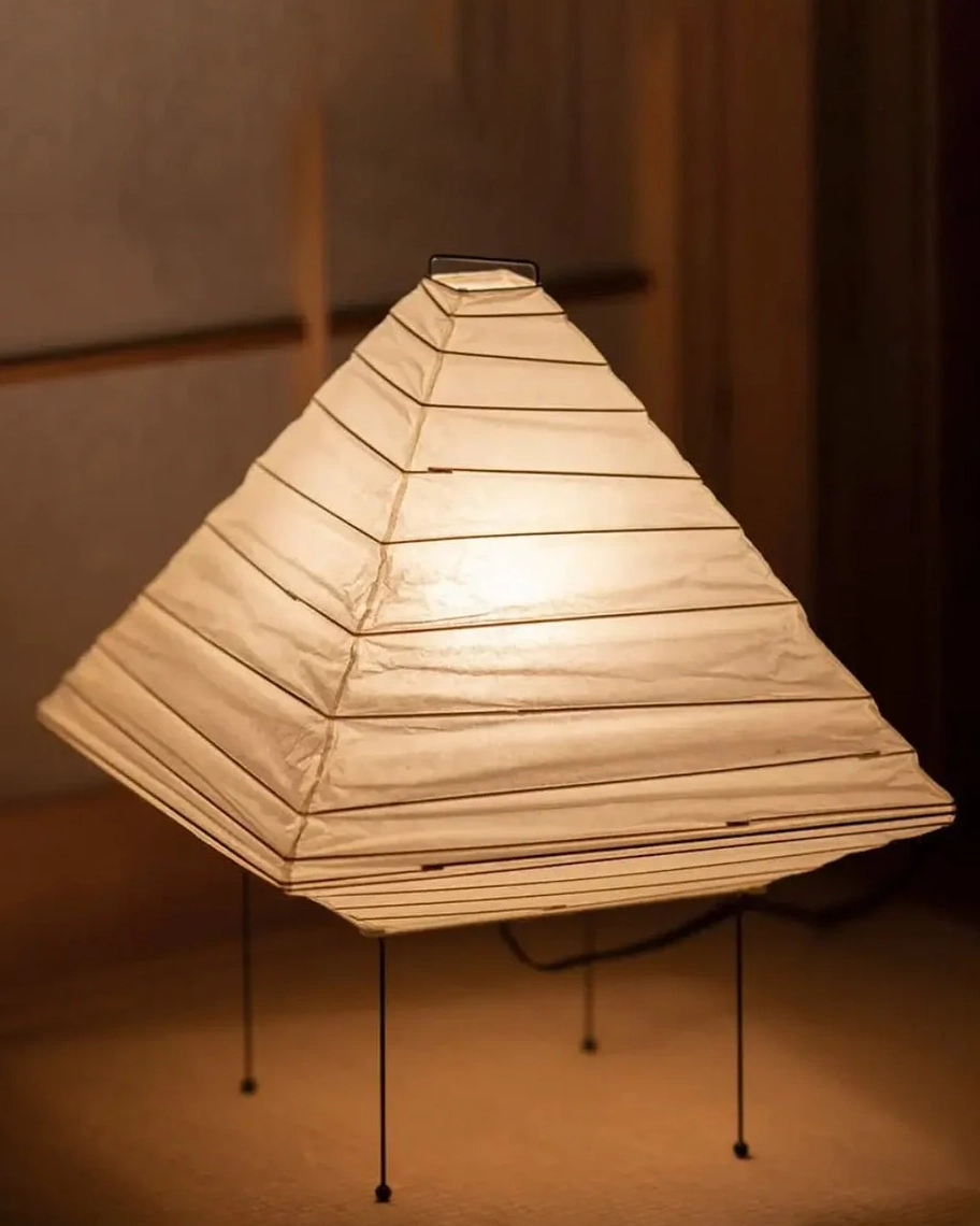 Kiyoshi Akari Paper Table Lamp