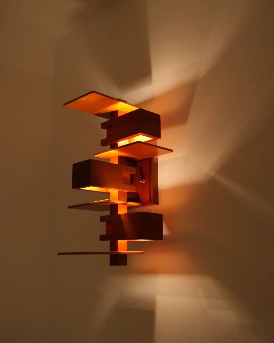 Komorebi Wall Lamp