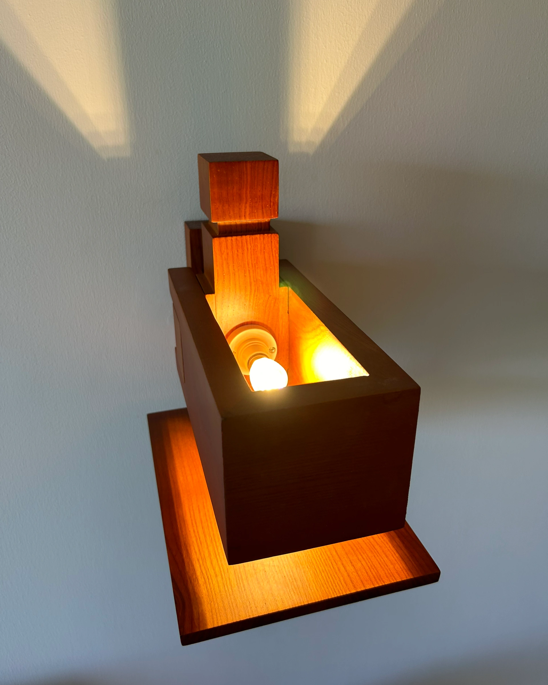 Komorebi Wall Lamp