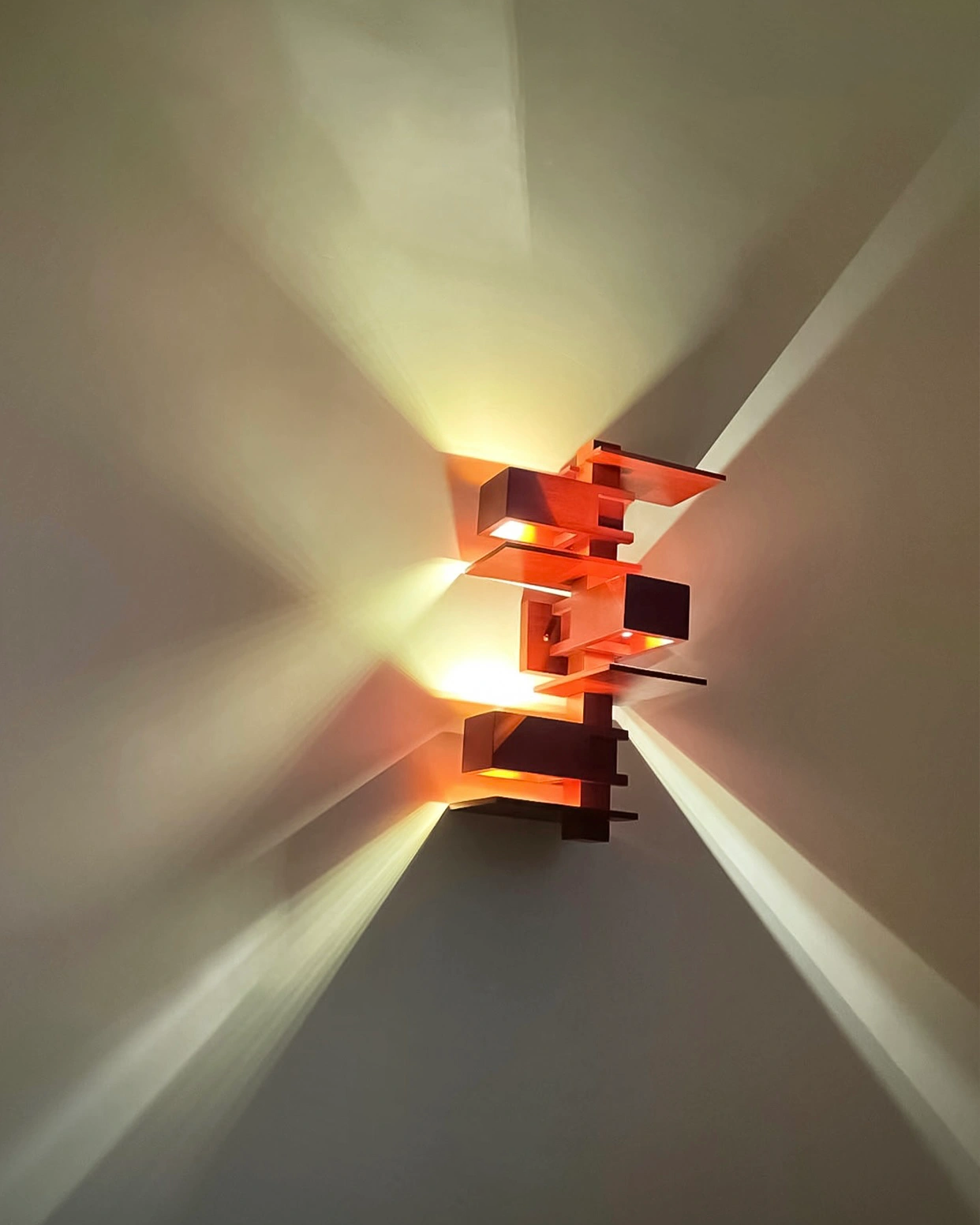 Komorebi Wall Lamp