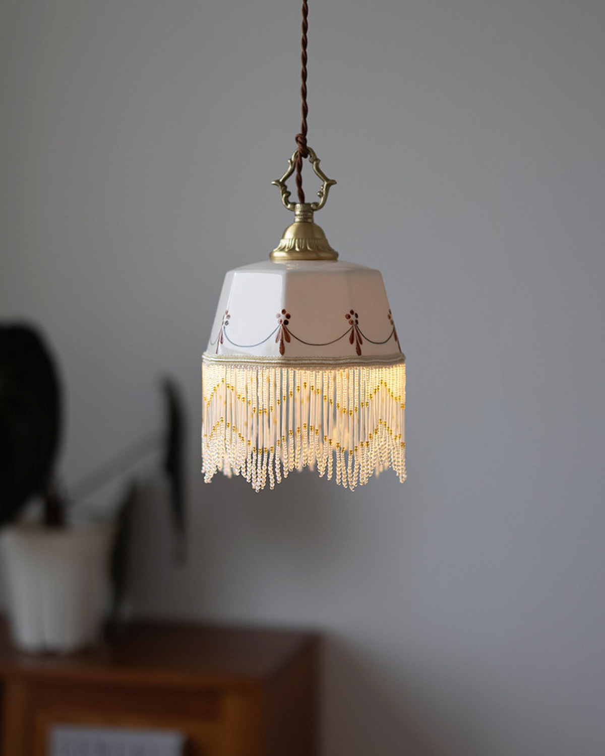 Lacefall Ceramic Pendant Light