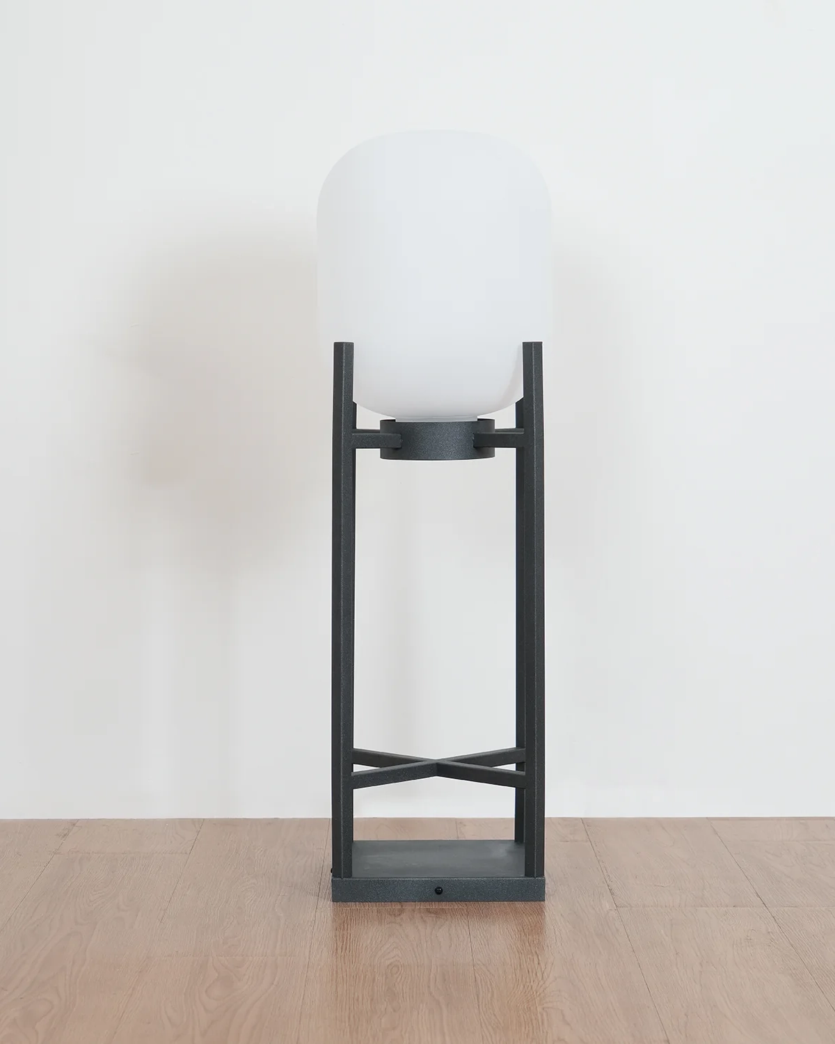 Lantern Outdoor Solar Floor Lamp