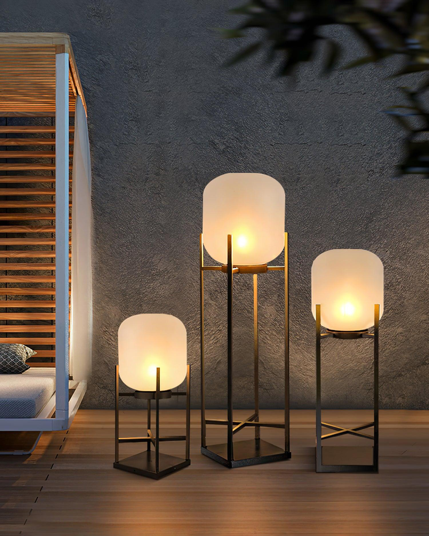 Lantern Outdoor Solar Floor Lamp