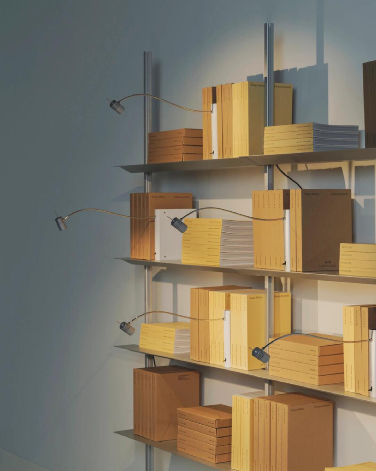 Libris LED Table Lamp