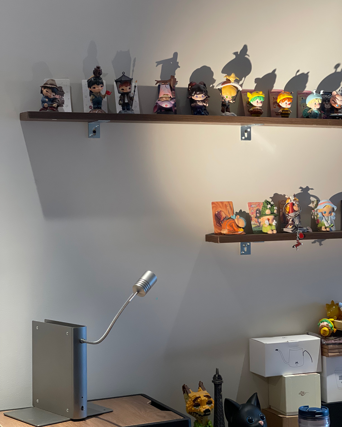 Libris LED Table Lamp