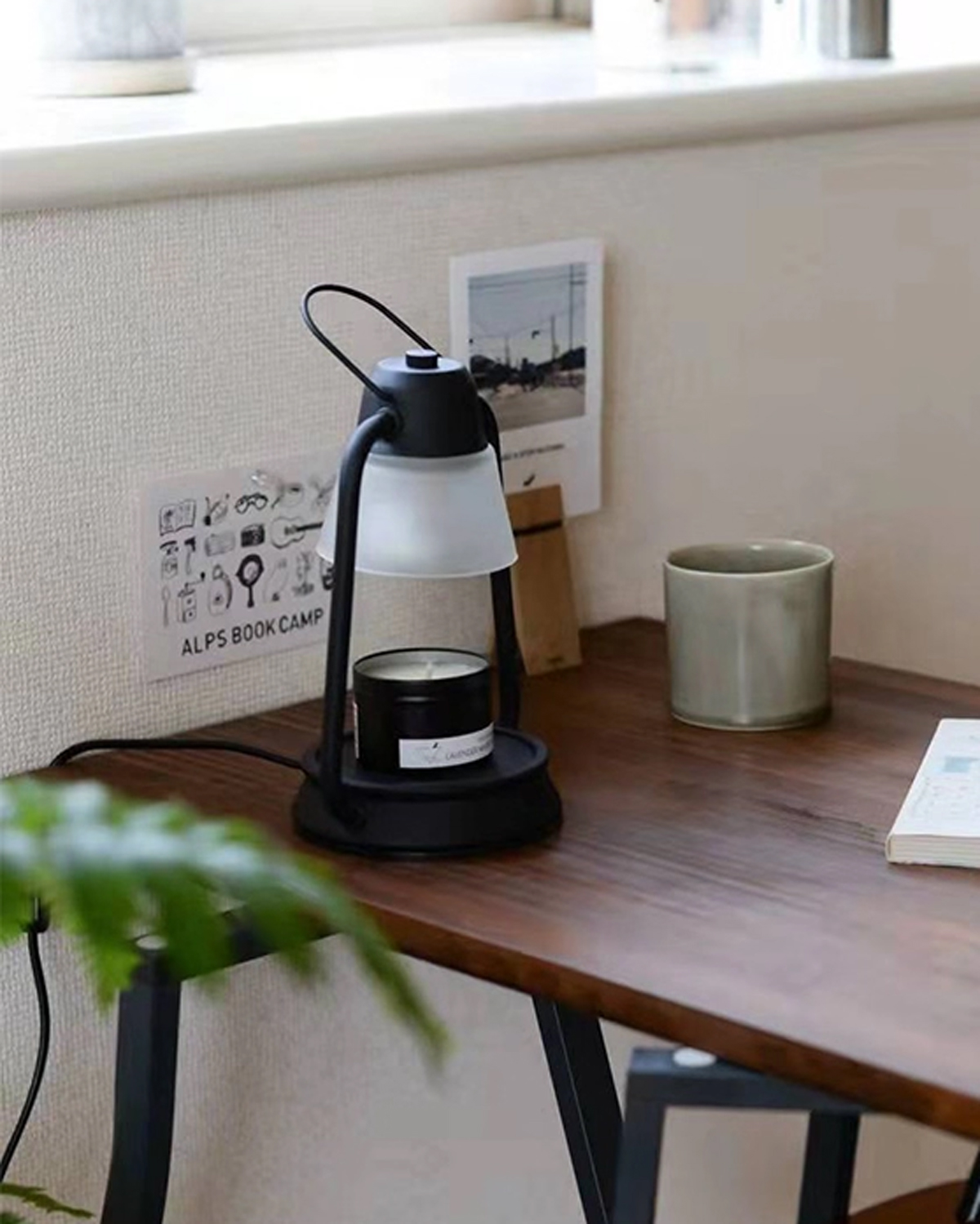 Lili Wax Warmer Table Lamp