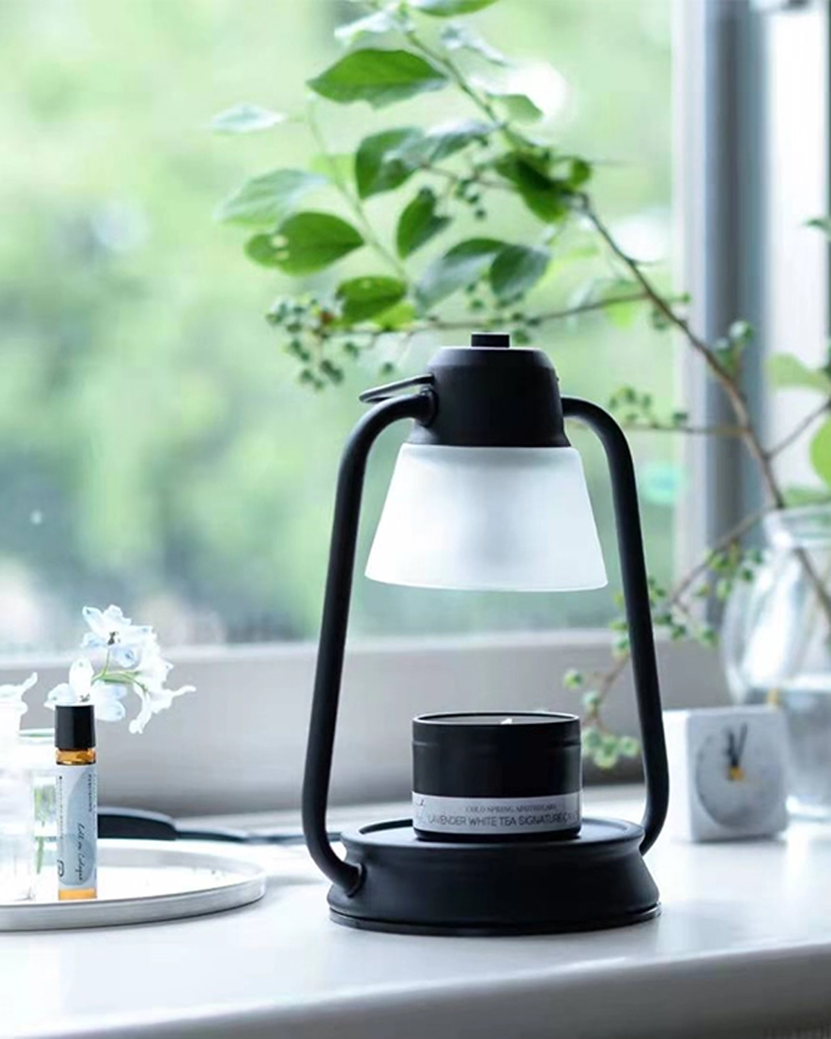 Lili Wax Warmer Table Lamp