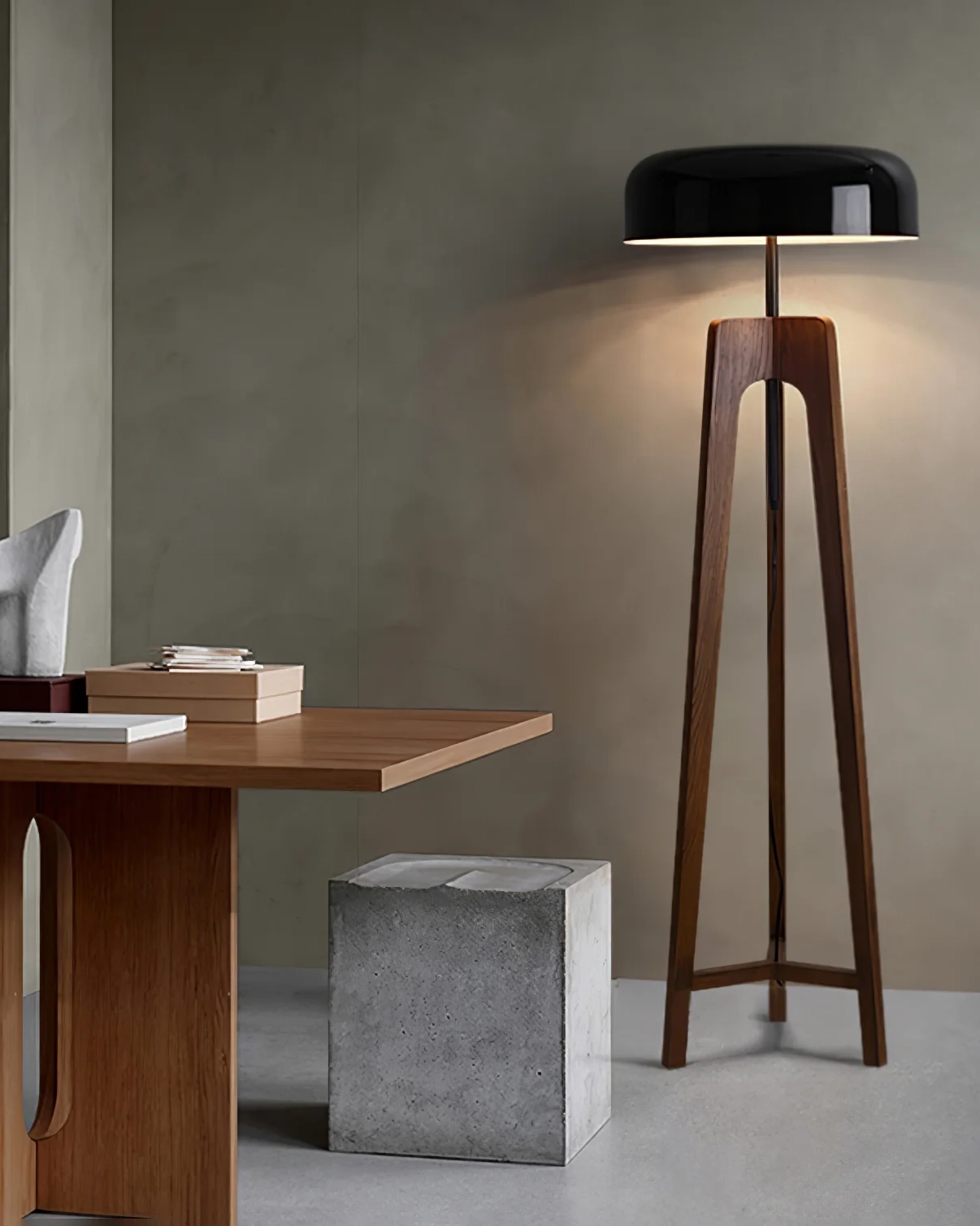 Linea Floor Lamp