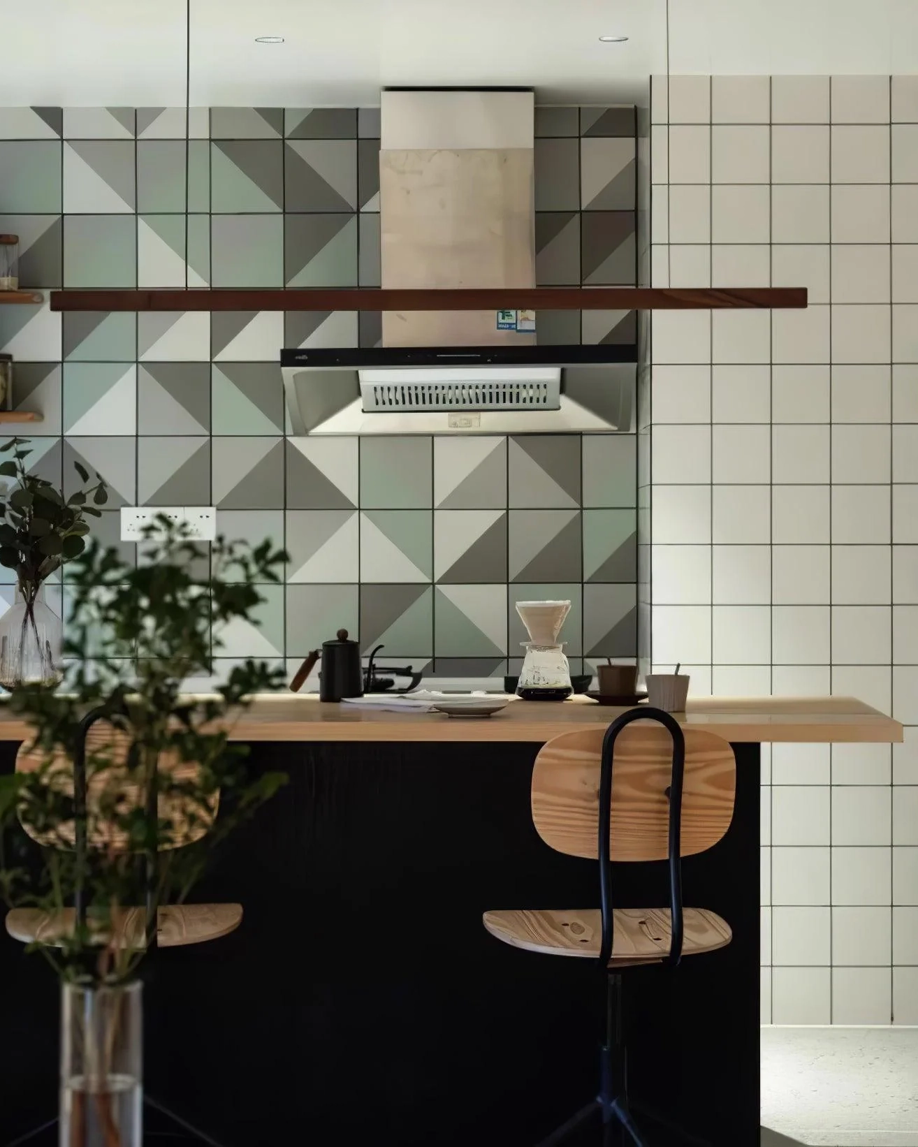 Linear Wooden Pendant Light