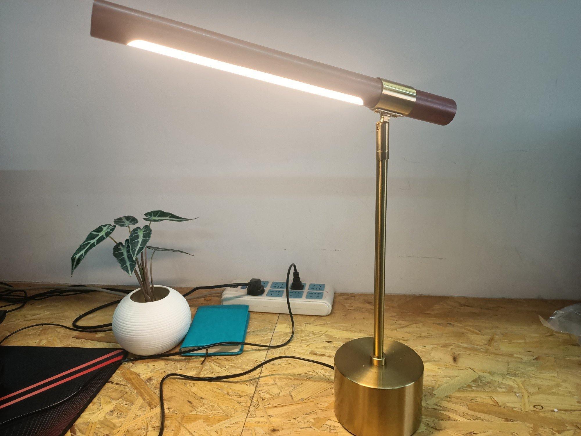 Linear Table Lamp-elegalight