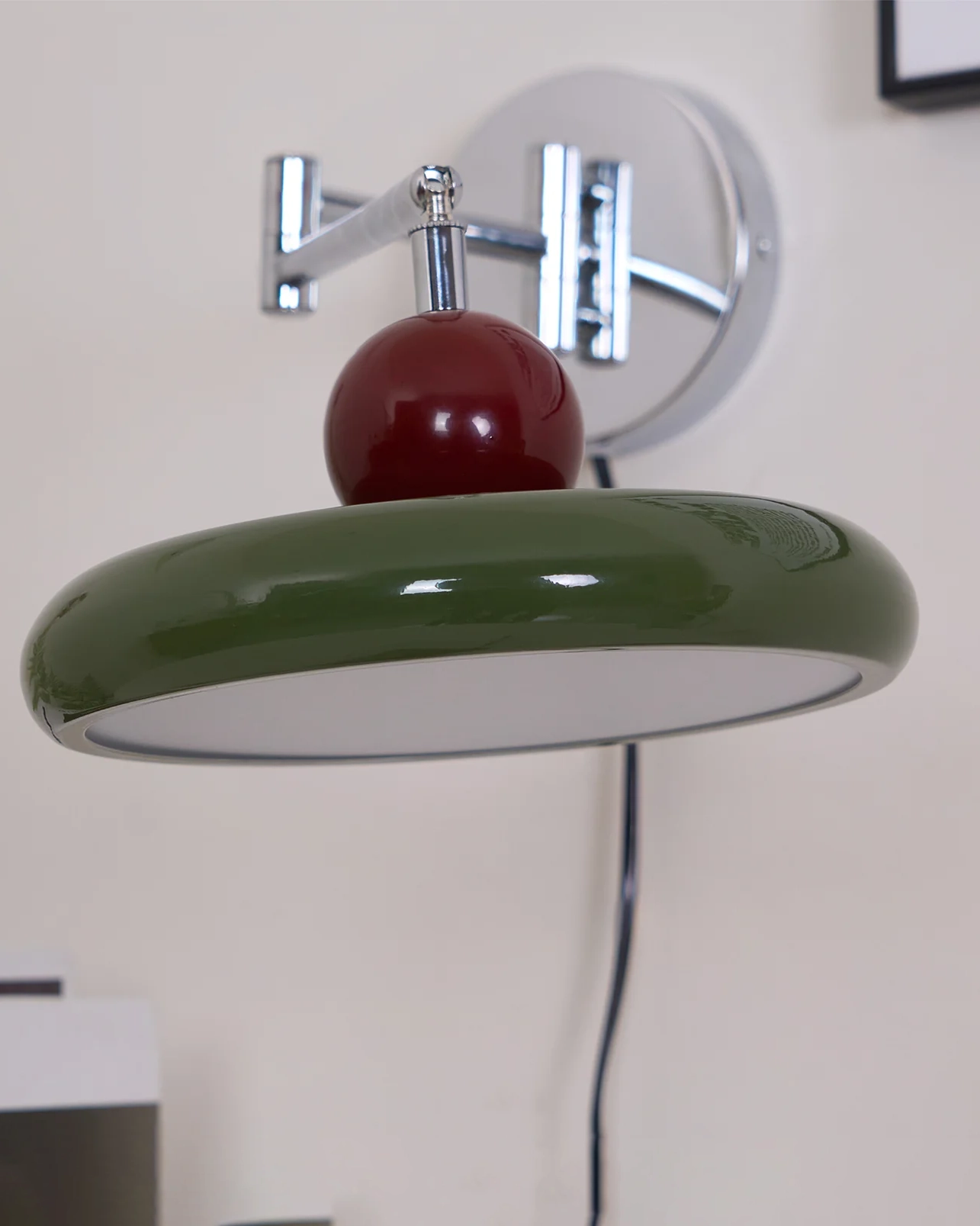 Lola Plug-in Wall Lamp