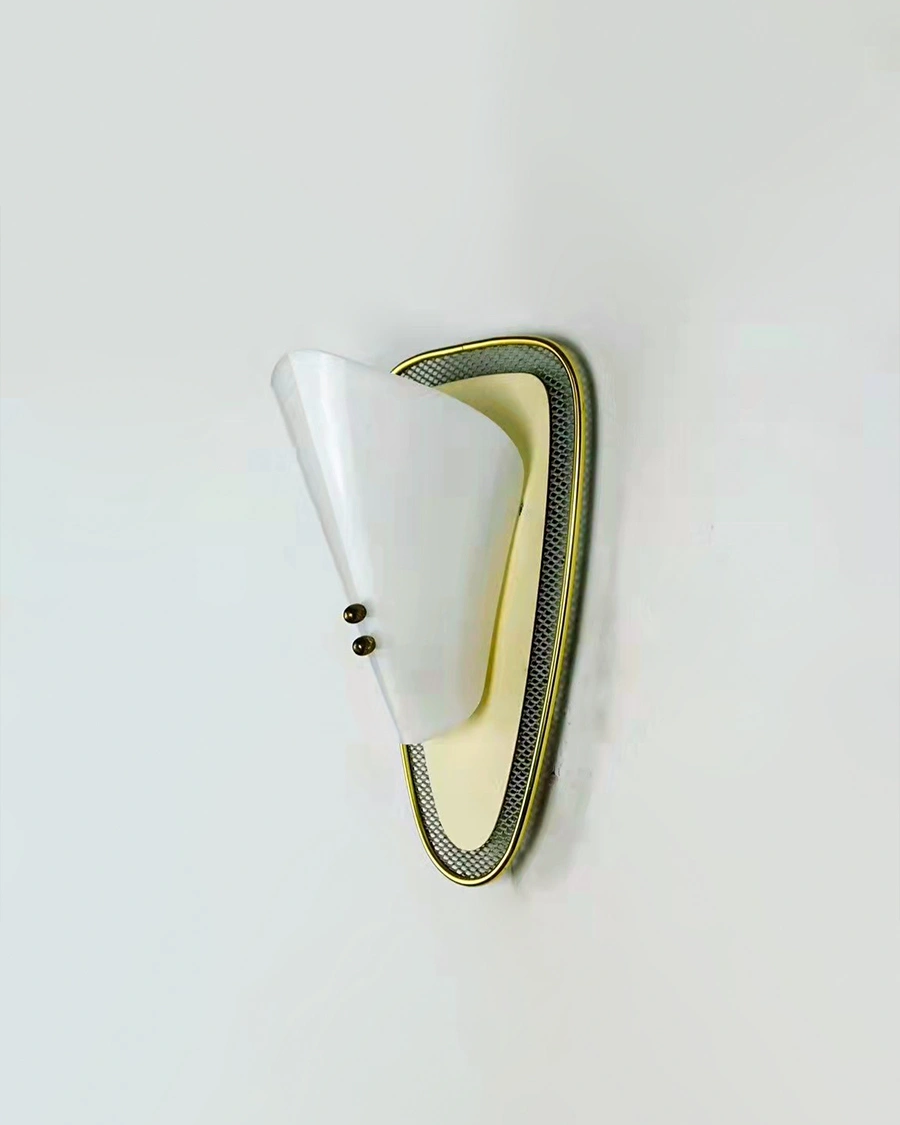 Lucent Crest Wall Lamp