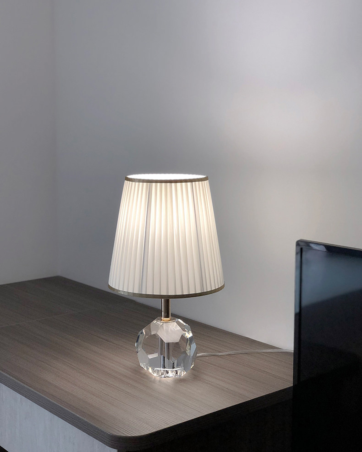 Lucent Glass Table Lamp