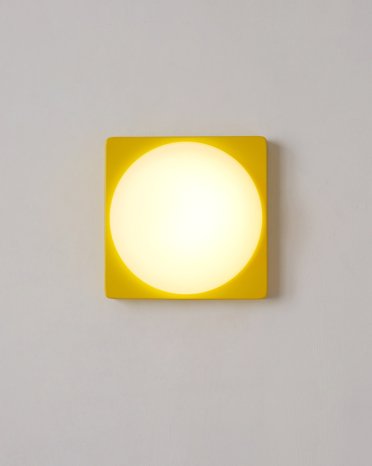 Ludo Glass Wall Sconce