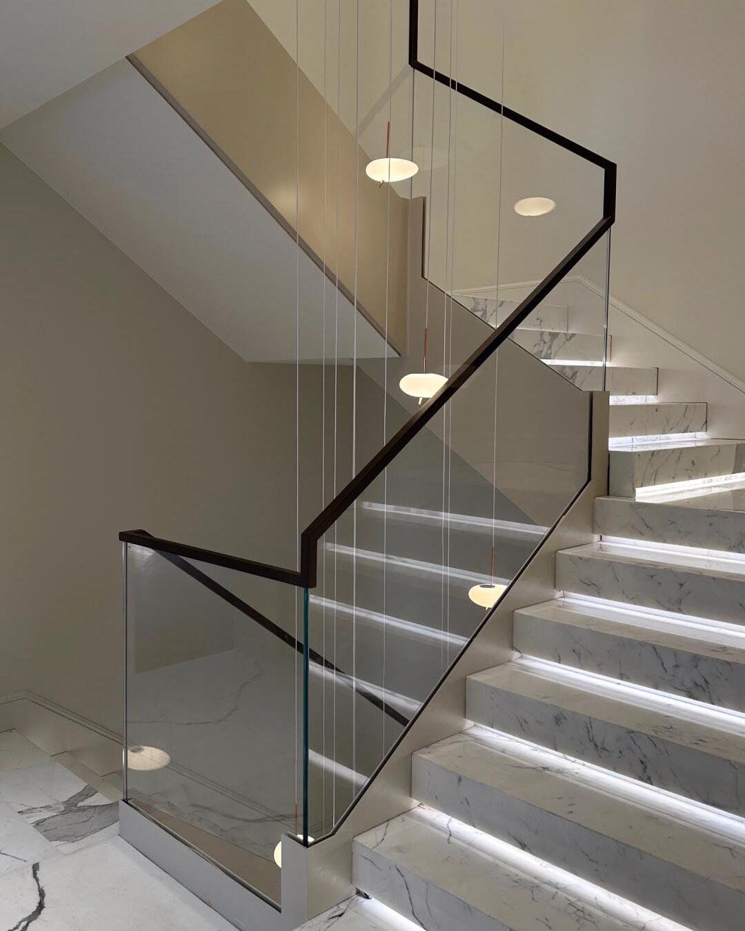 Luma Pebble Pendant Lamp