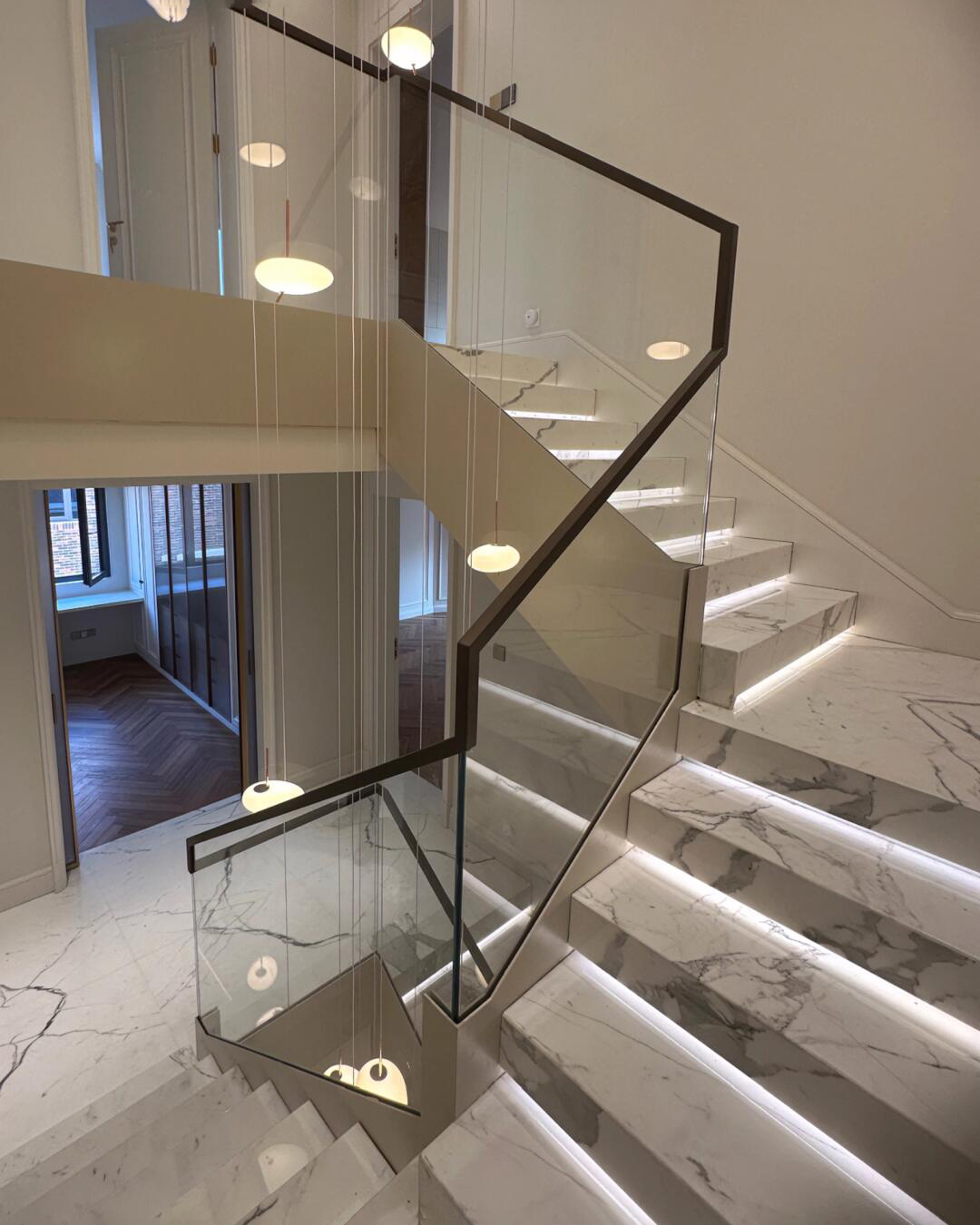 Luma Pebble Pendant Lamp