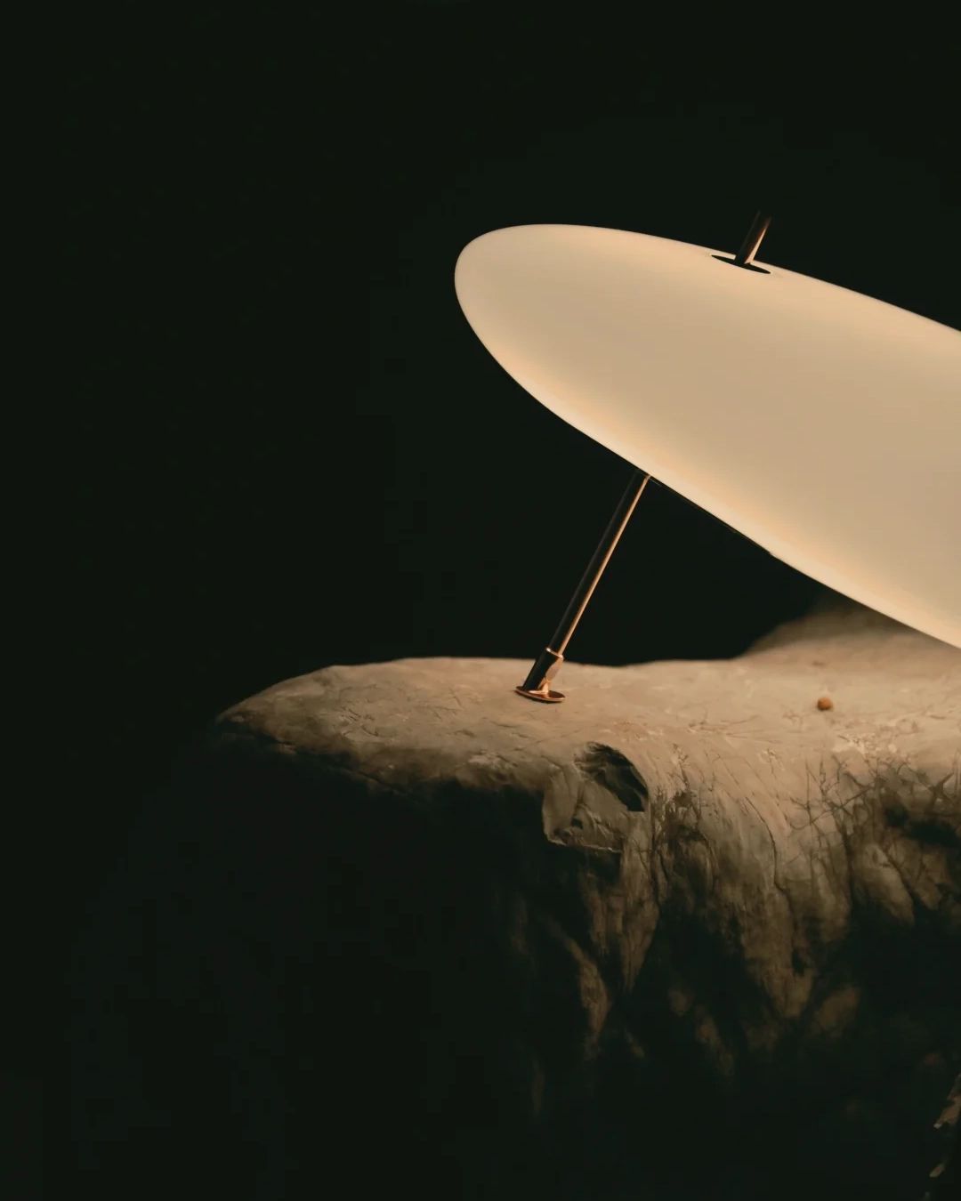Luma Pebble Table Lamp