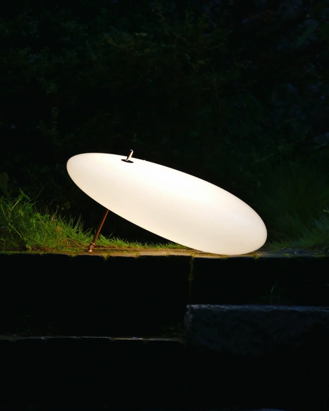 Luma Pebble Table Lamp