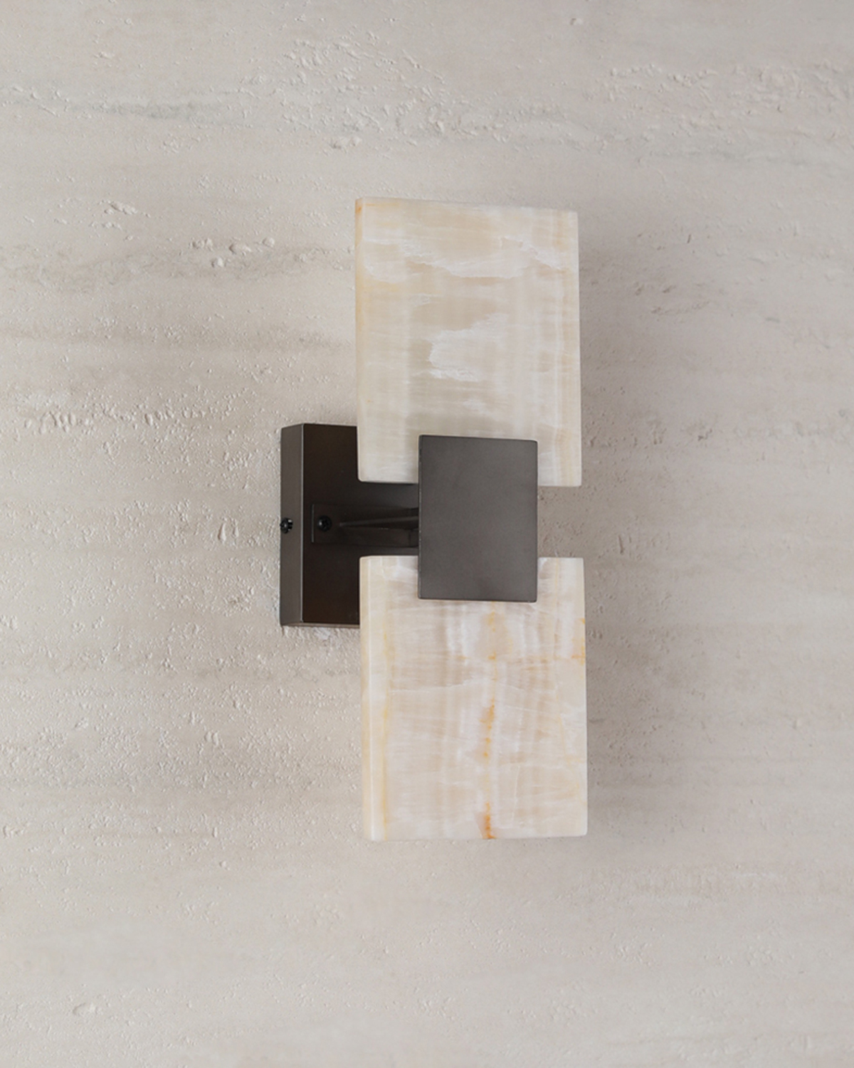 Lumen Onyx Wall Sconce