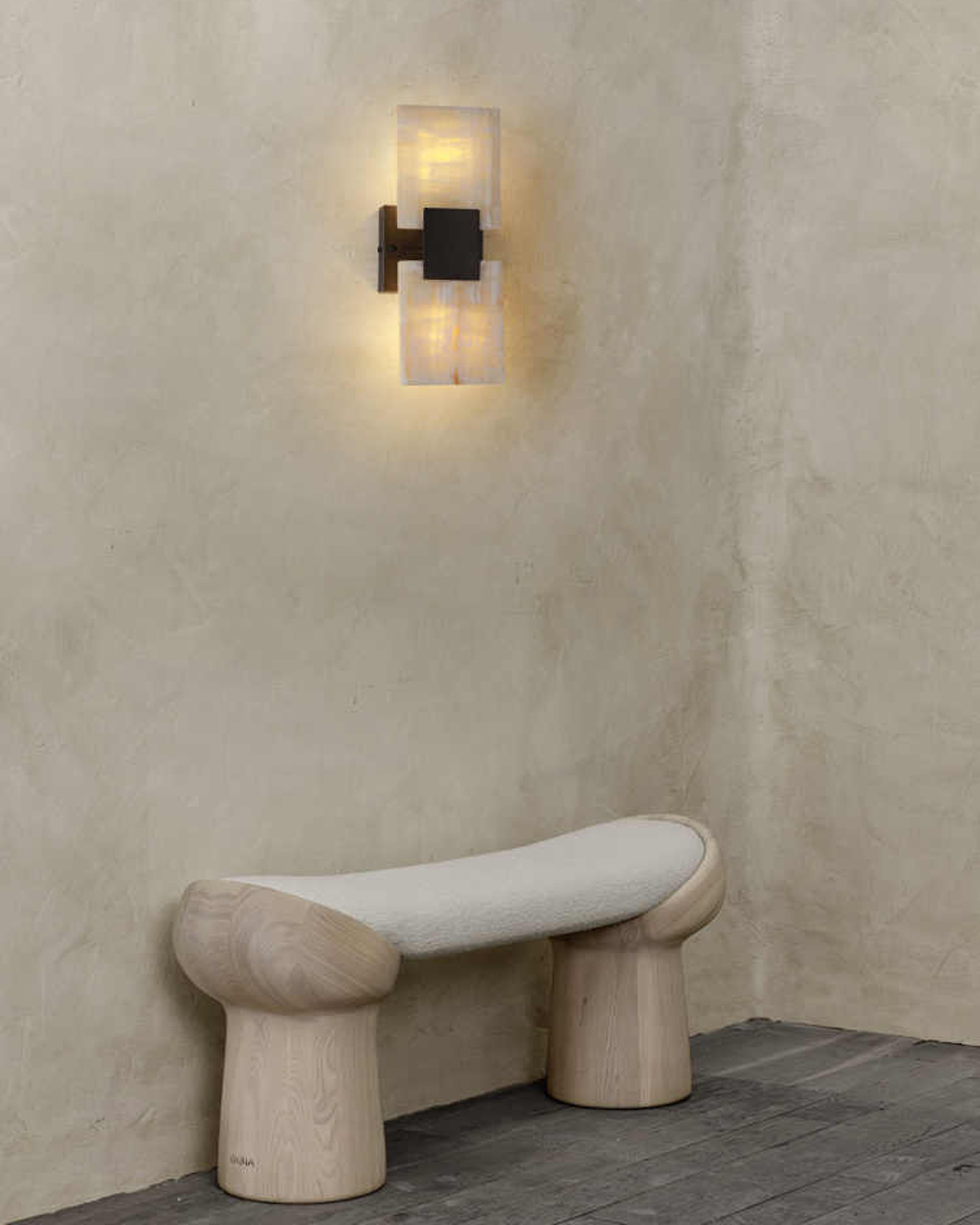 Lumen Onyx Wall Sconce