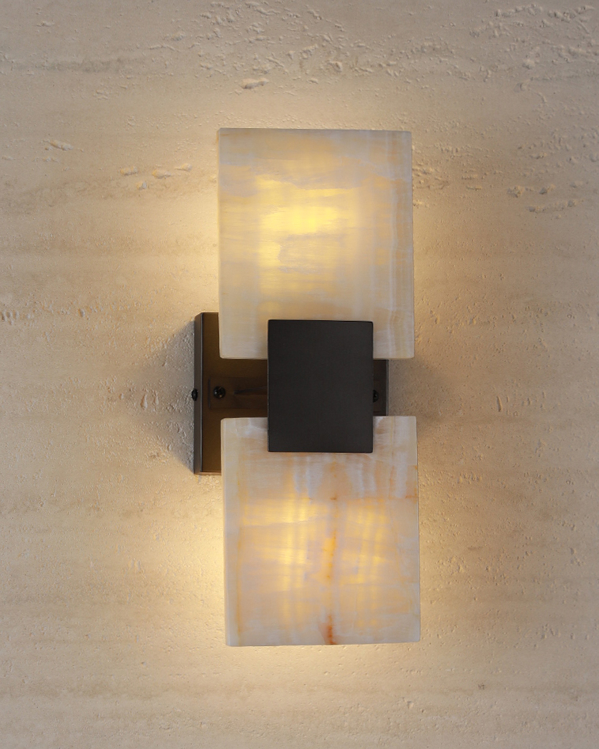 Lumen Onyx Wall Sconce
