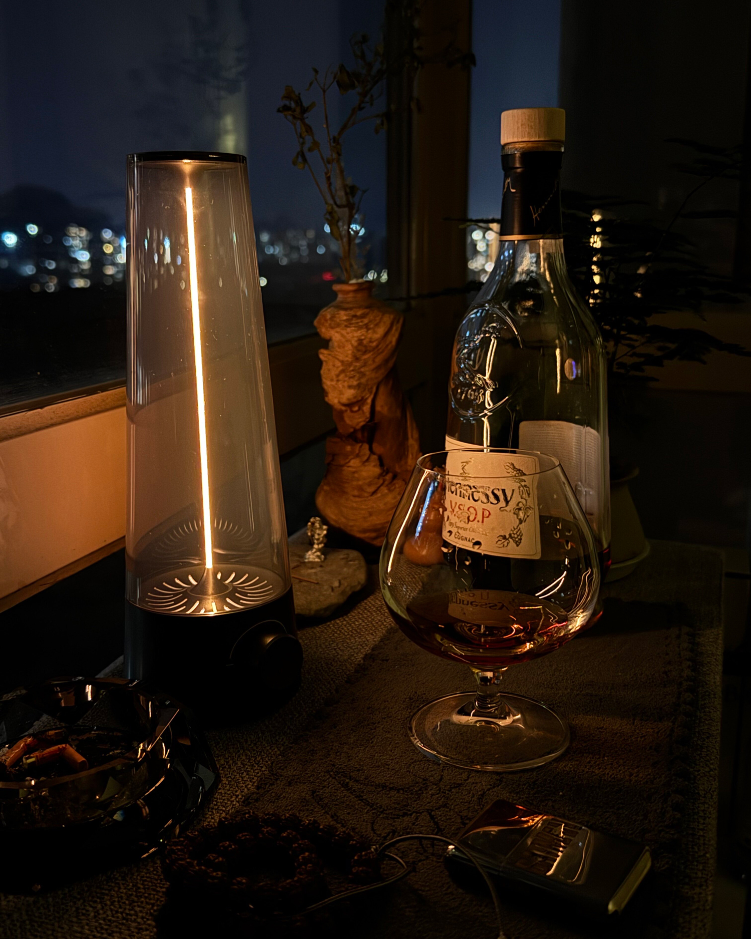 Lumen Thread Rechargeable Table Lamp