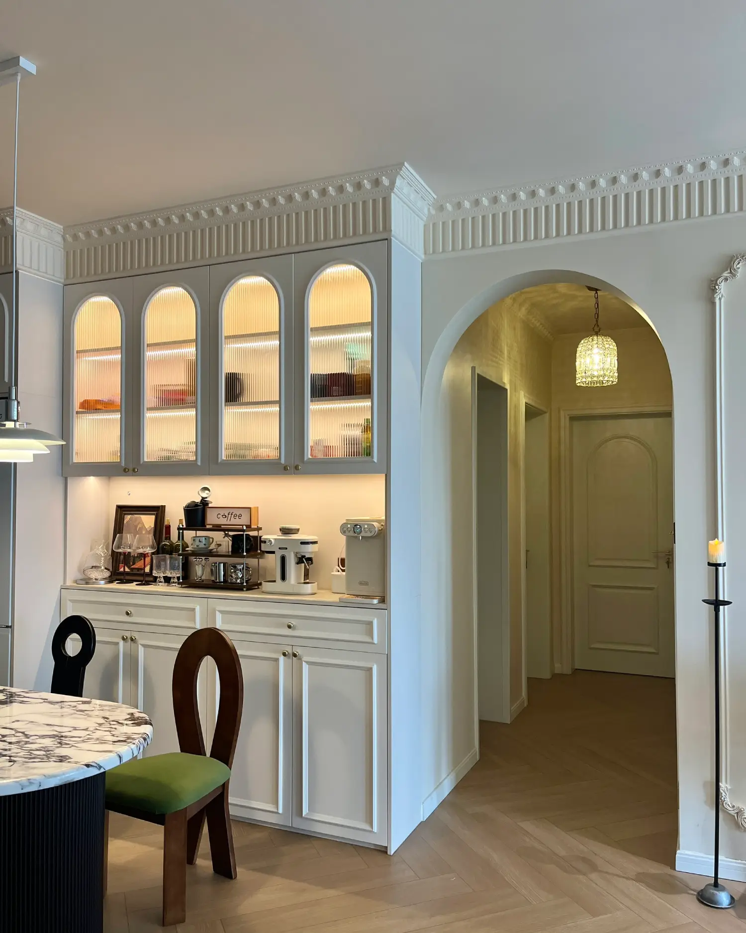 Lumiere Cage Pendant Light