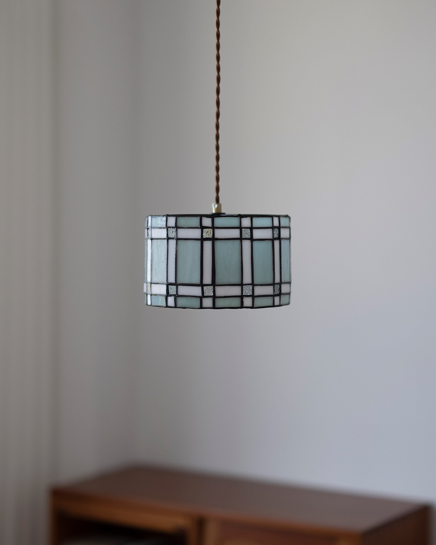Lumière Grid Glass Pendant Light