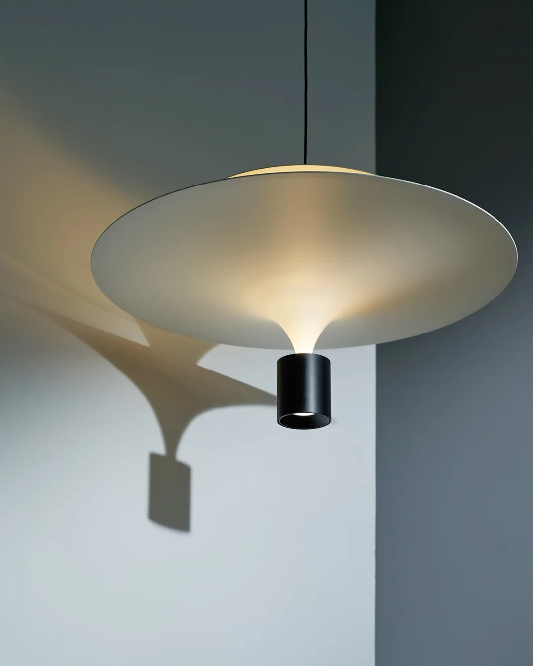 Lumin Layer Pendant Lamp