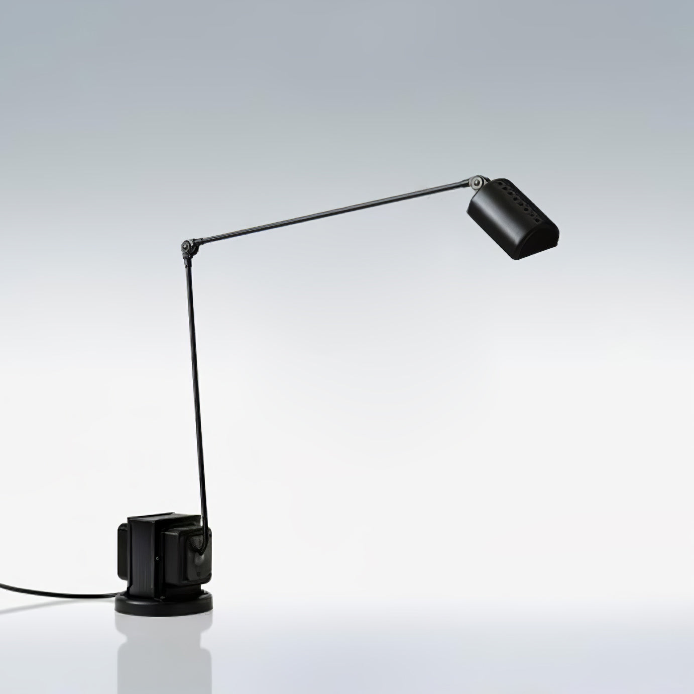 Daphines Table Lamp-elegalight