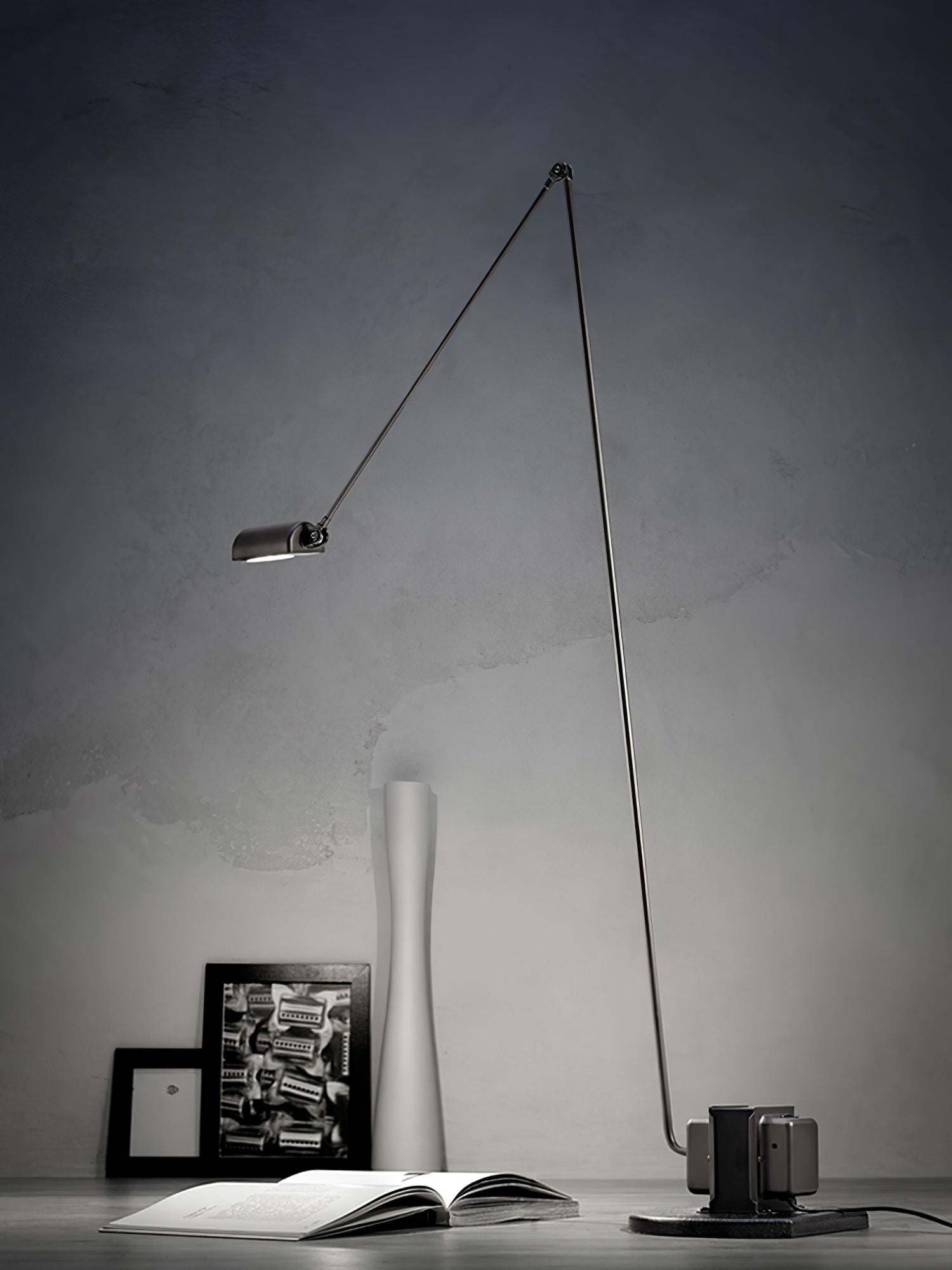 Daphines Table Lamp-elegalight