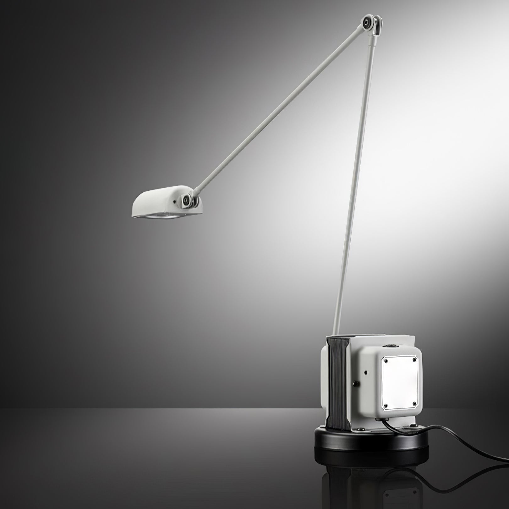 Daphines Table Lamp-elegalight