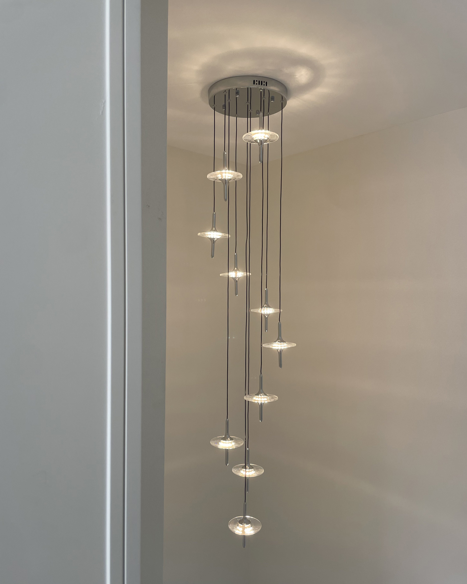 Lustre Crystal Pendant Light