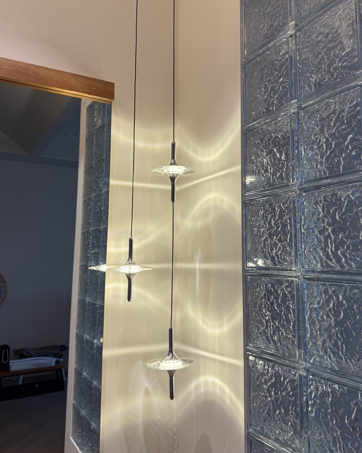 Lustre Crystal Pendant Light