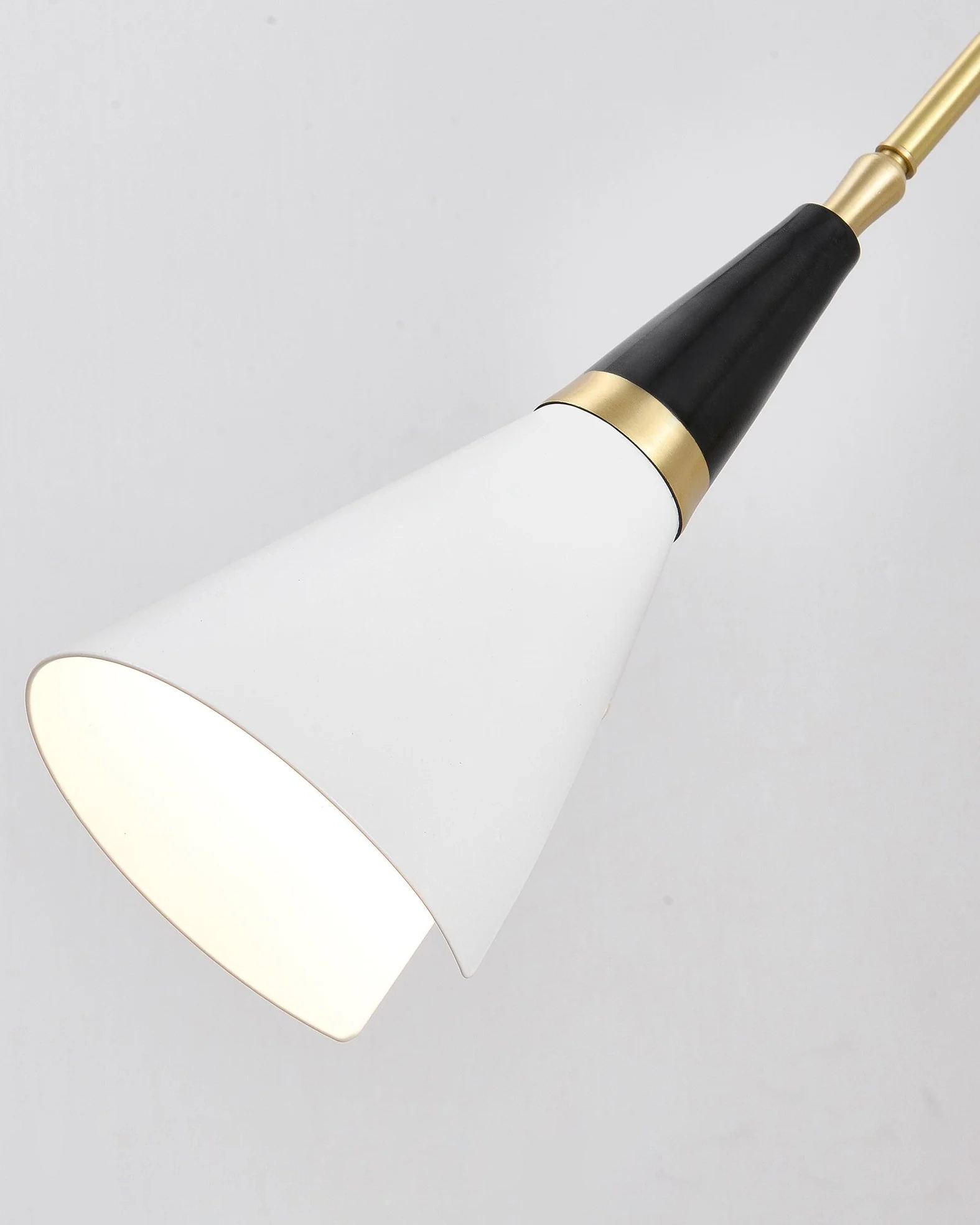 Magari Wall Lamp