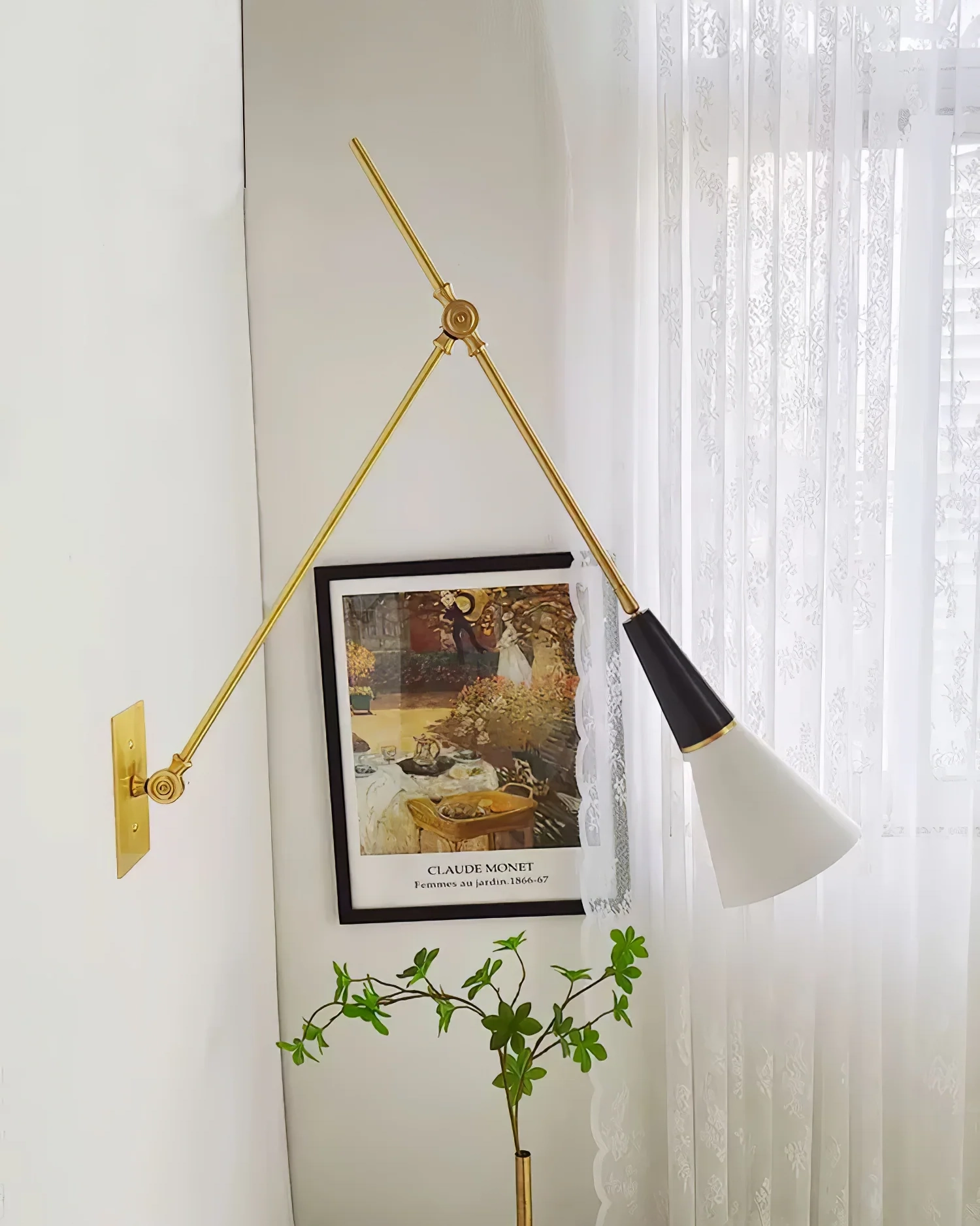 Magari Wall Lamp