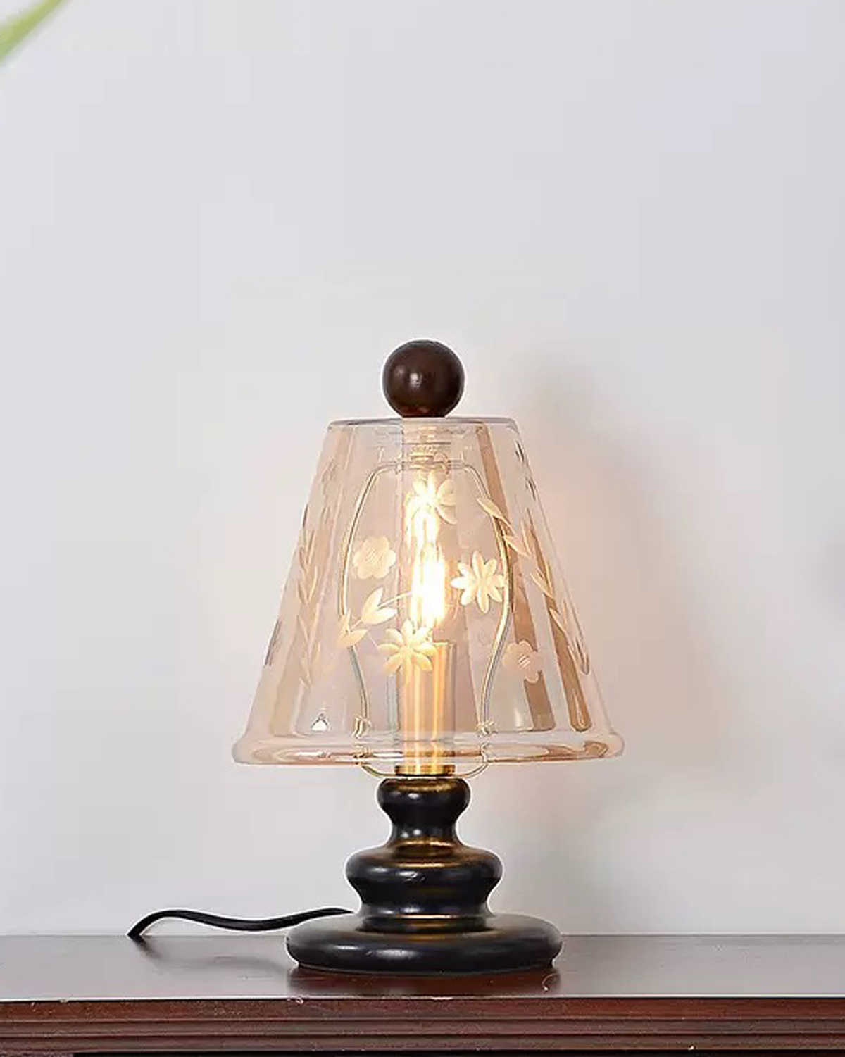 Garden Veil Glass Table Lamp