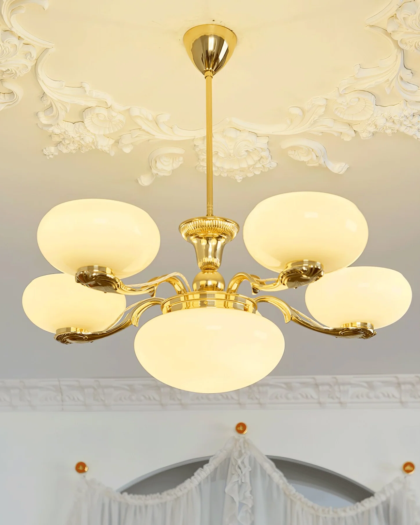 Maison Etoilee Chandelier