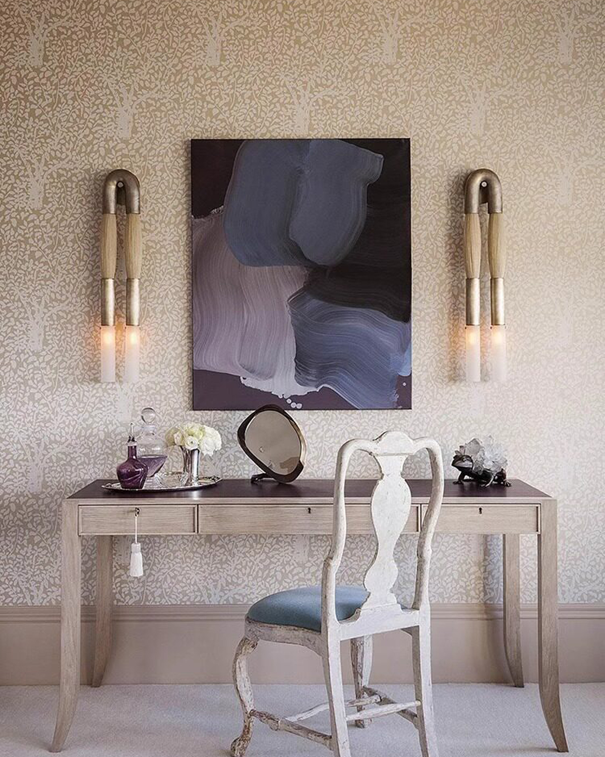 Mane Totem Wall Light
