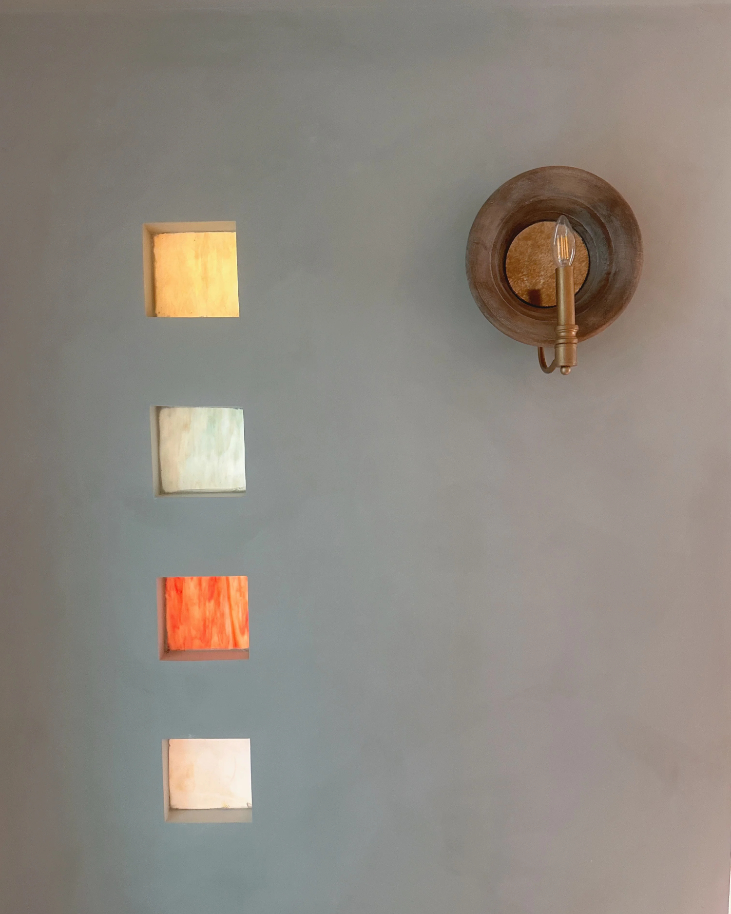 Manoir Wood Wall Sconce