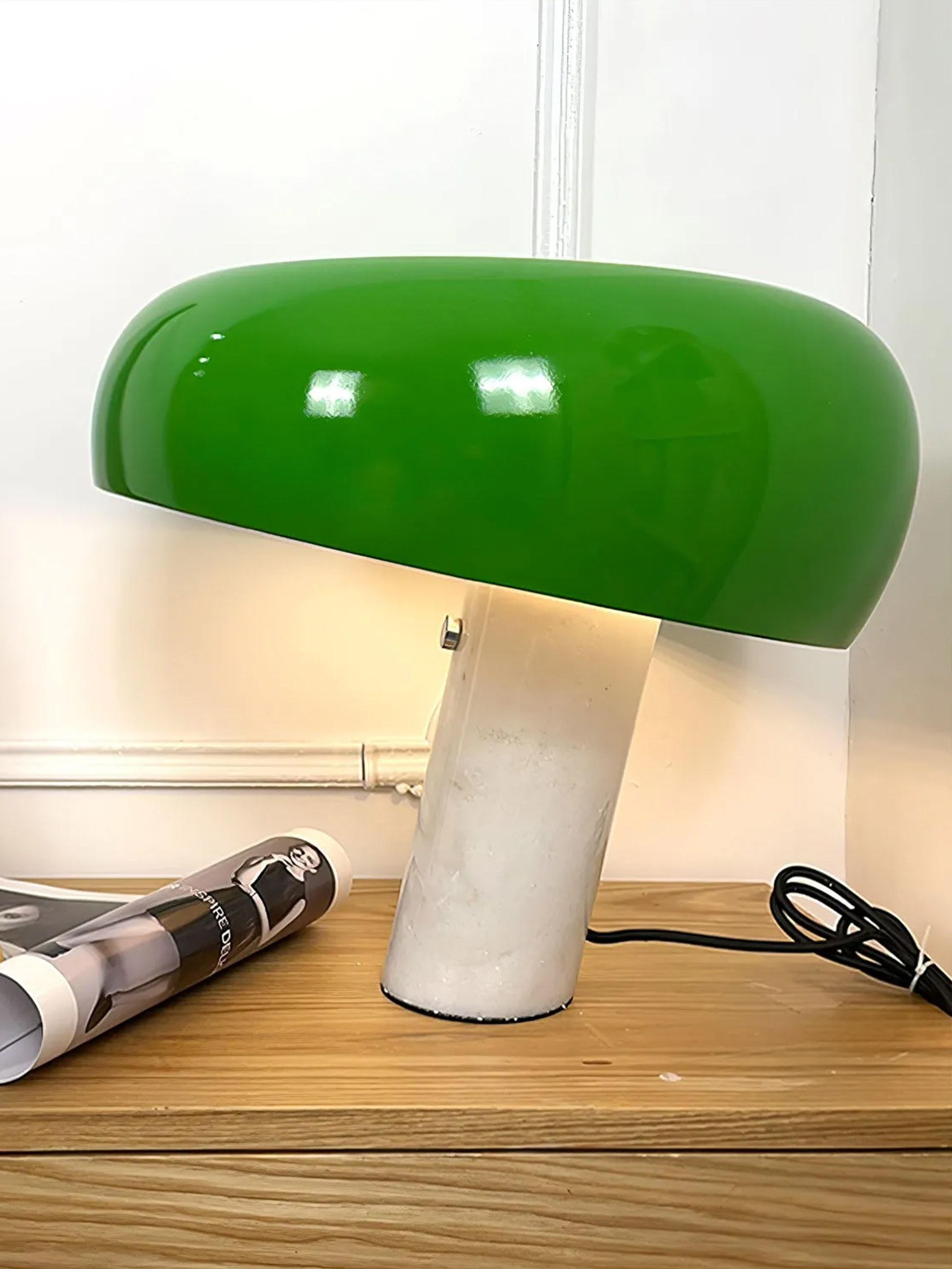 Marble Snoopy Table Lamp