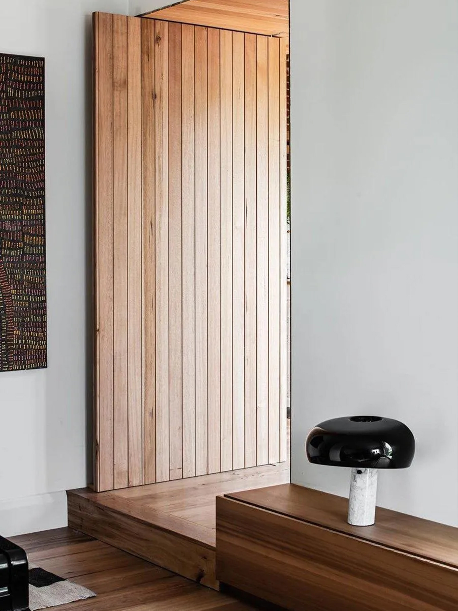 Marble Snoopy Table Lamp