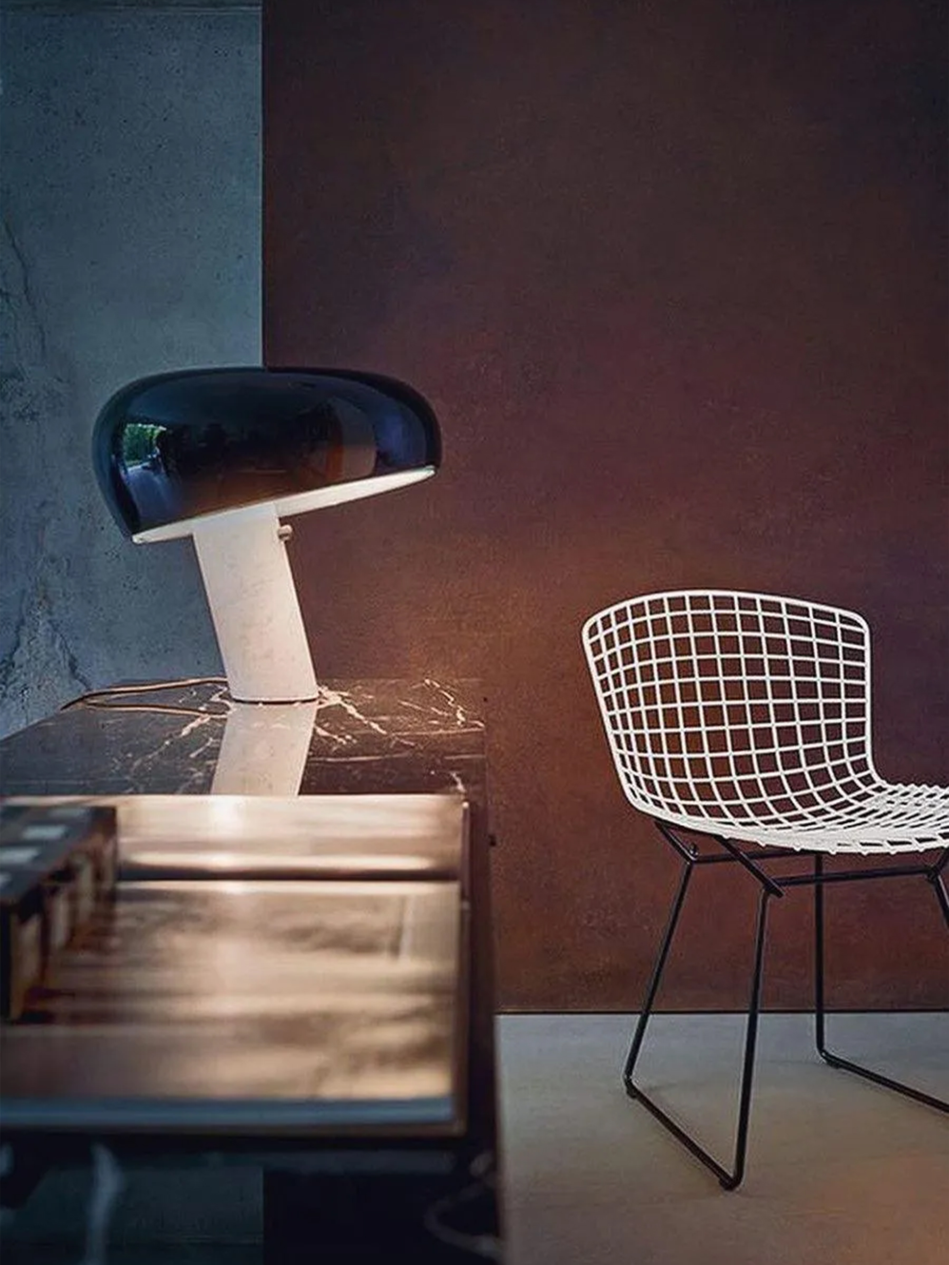 Marble Snoopy Table Lamp