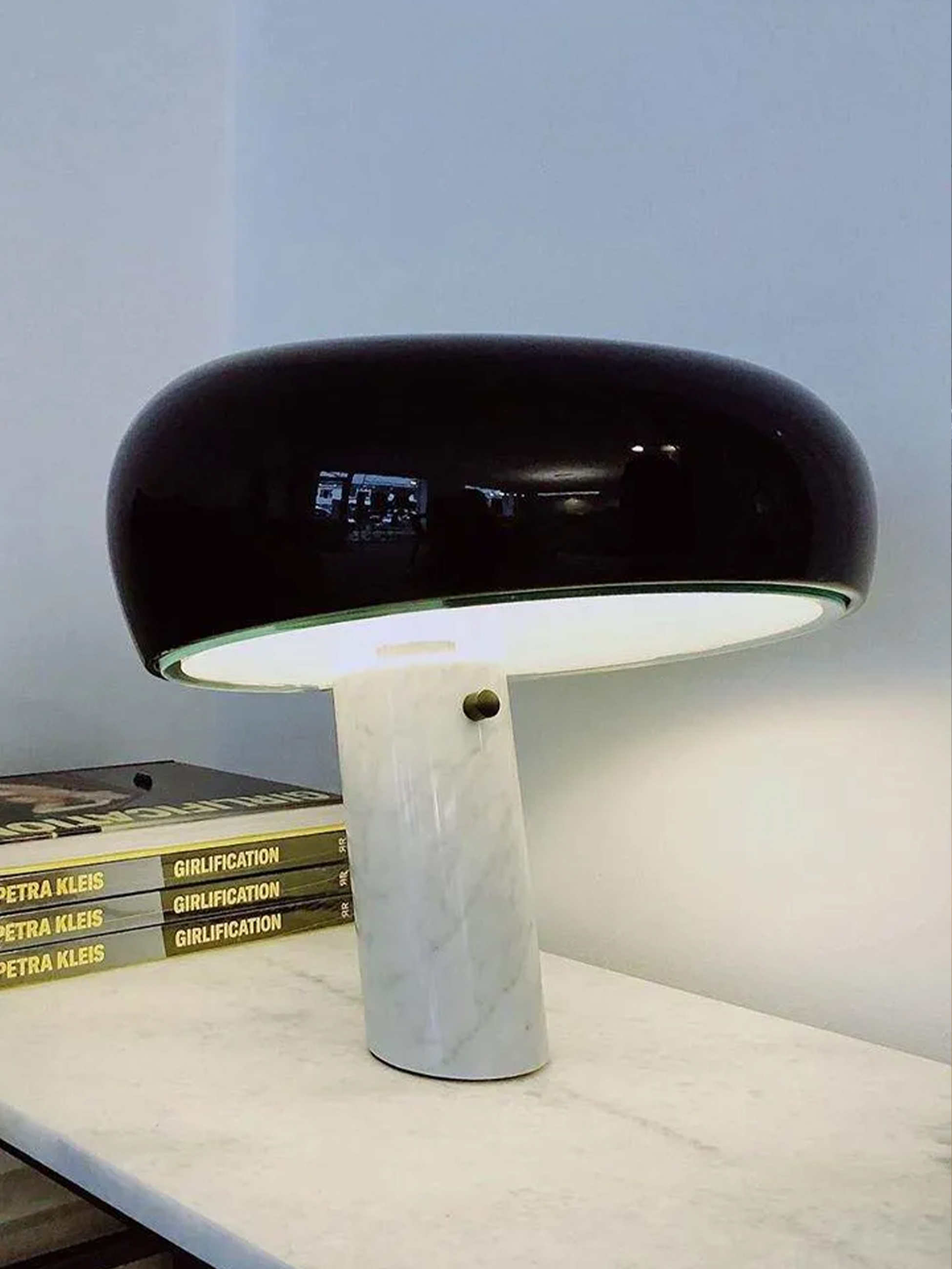Marble Snoopy Table Lamp