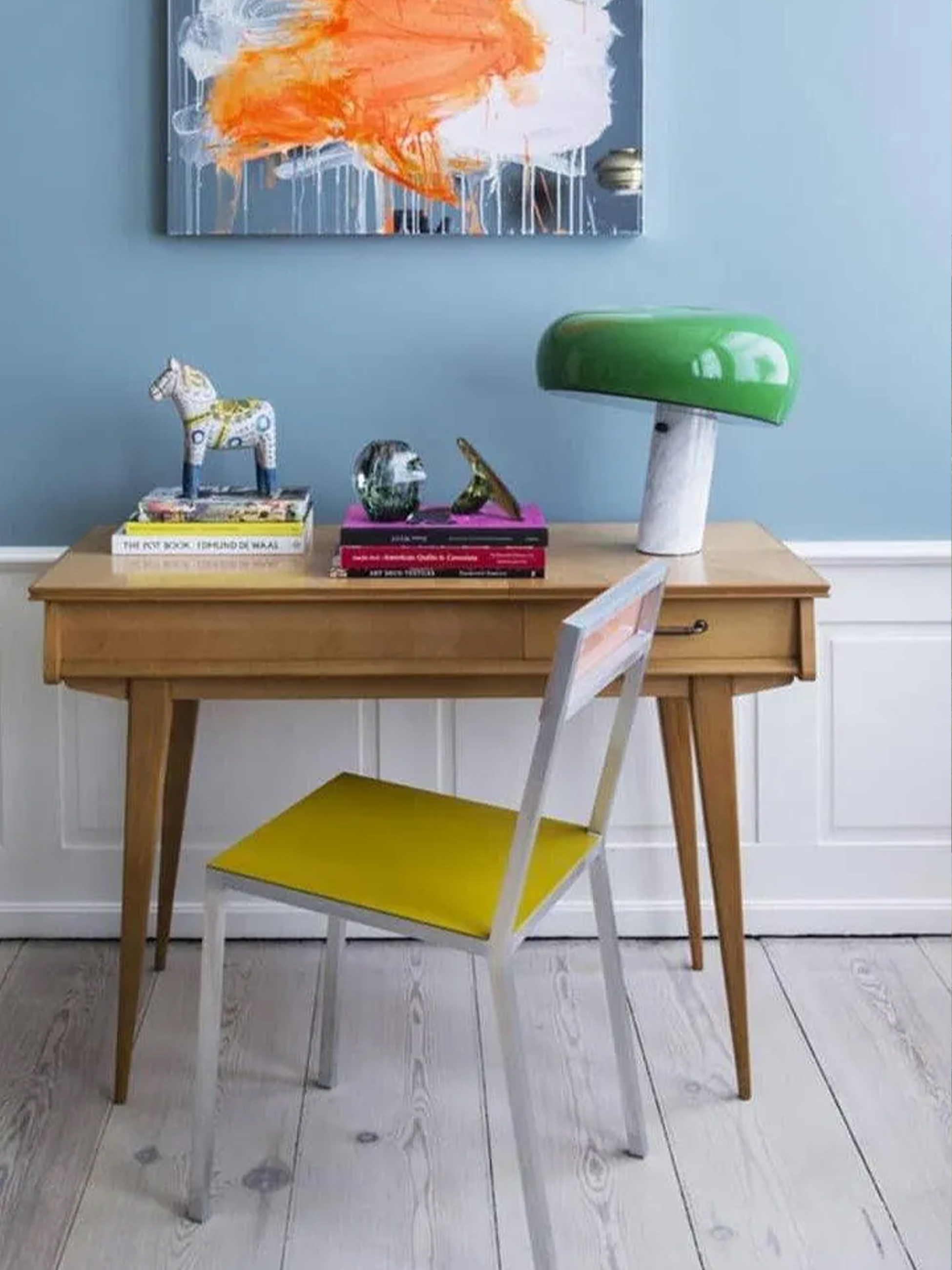 Marble Snoopy Table Lamp