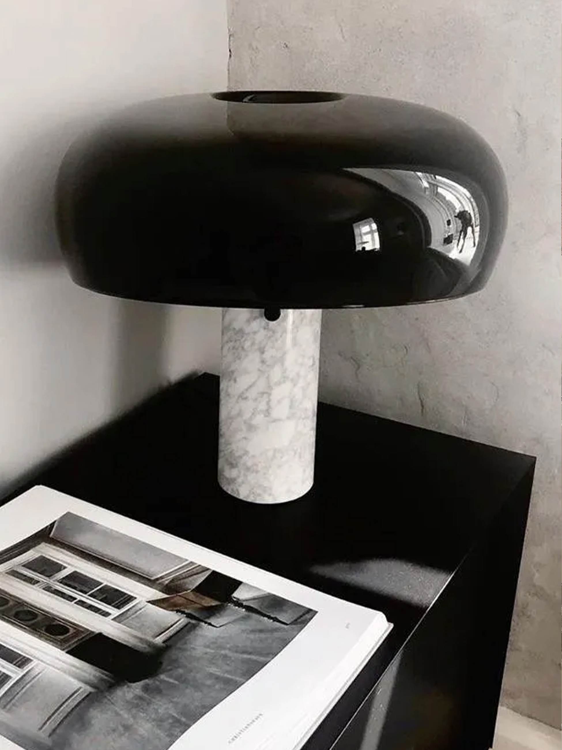 Marble Snoopy Table Lamp